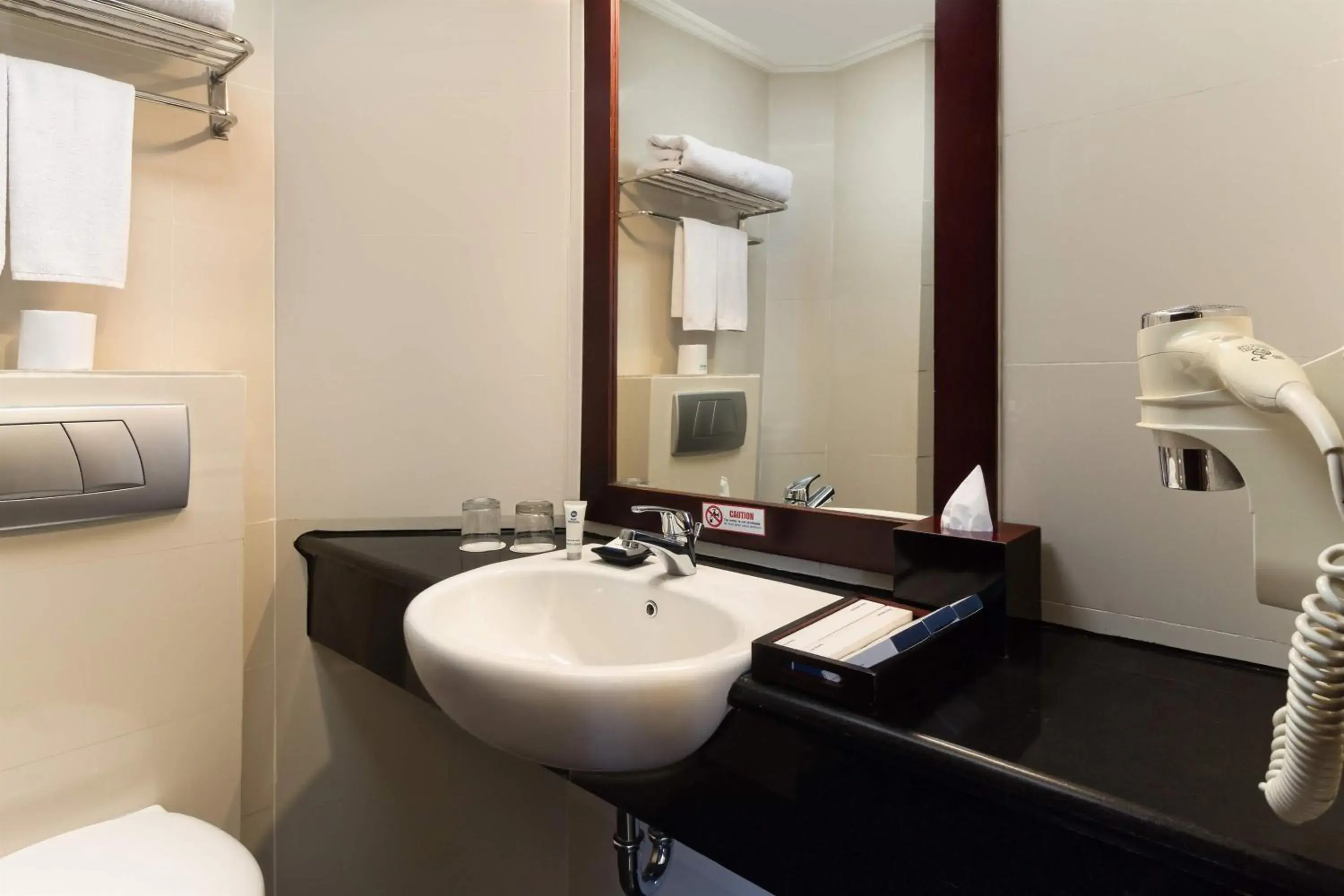 Bathroom in Best Western Mangga Dua Hotel And Residence