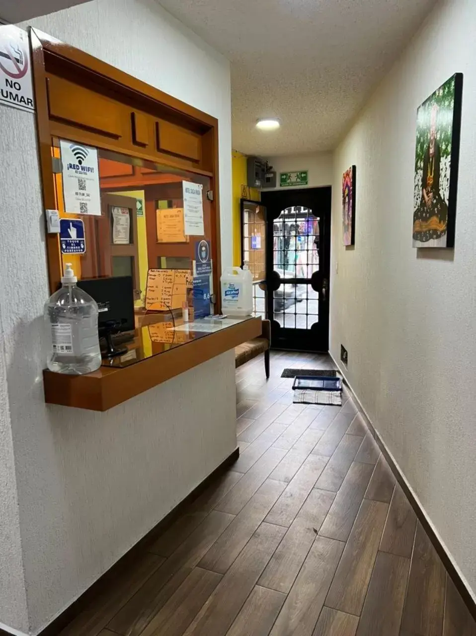 Lobby/Reception in Hotel Casa Frida