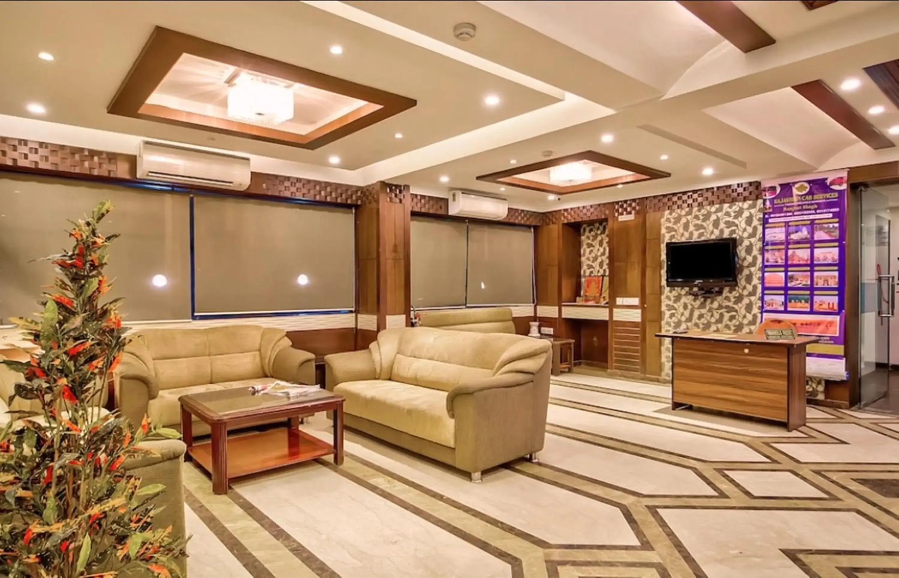 Lobby or reception in Hotel Clarks Inn Jaipur, Banipark Lobby or reception in Hotel Clarks Inn Jaipur, Banipark