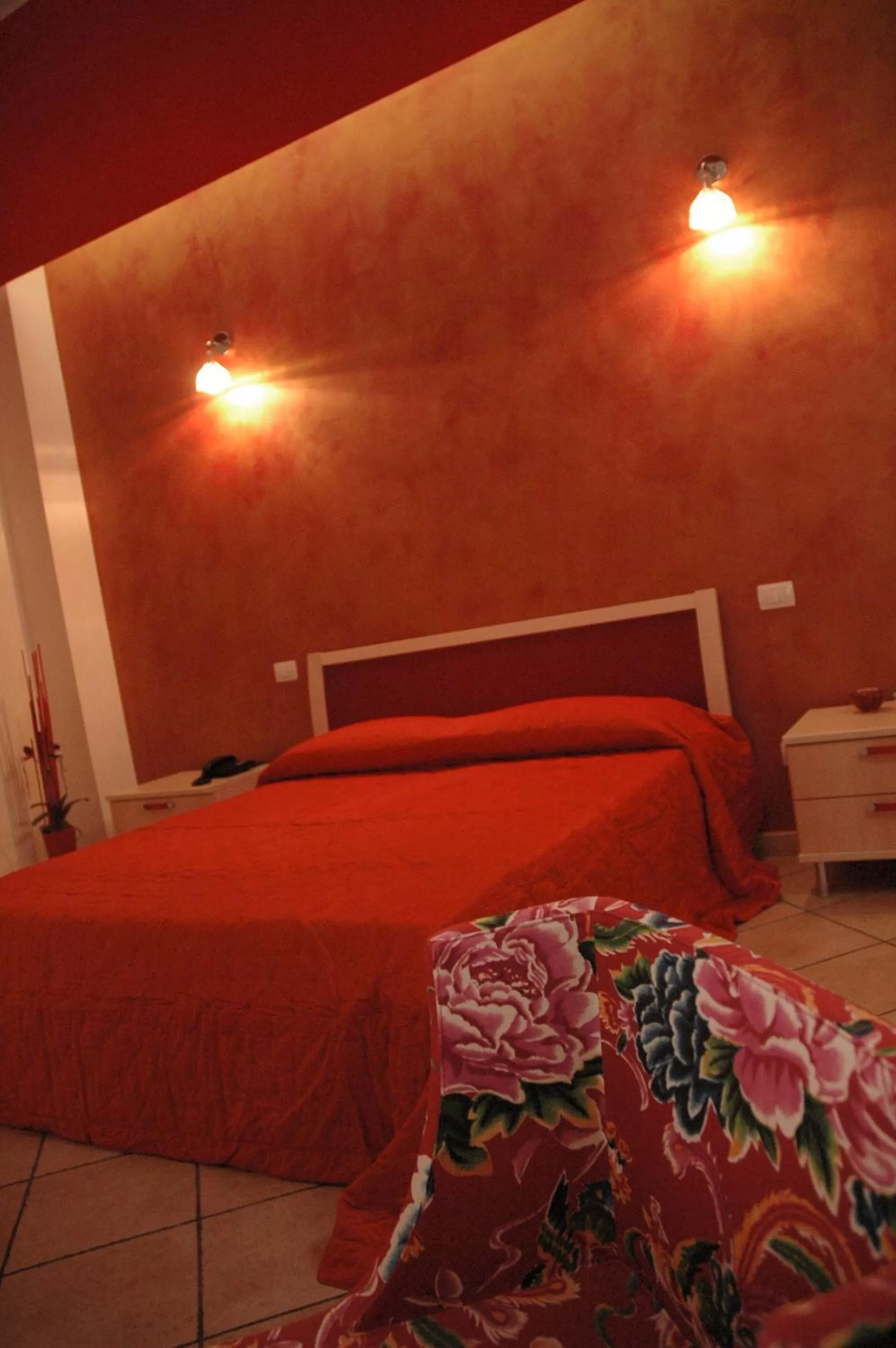 Decorative detail, Bed in Residenza Glave