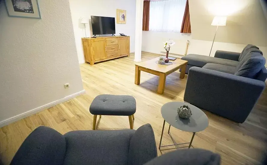 Living room, Seating Area in Hotel Waldhalle