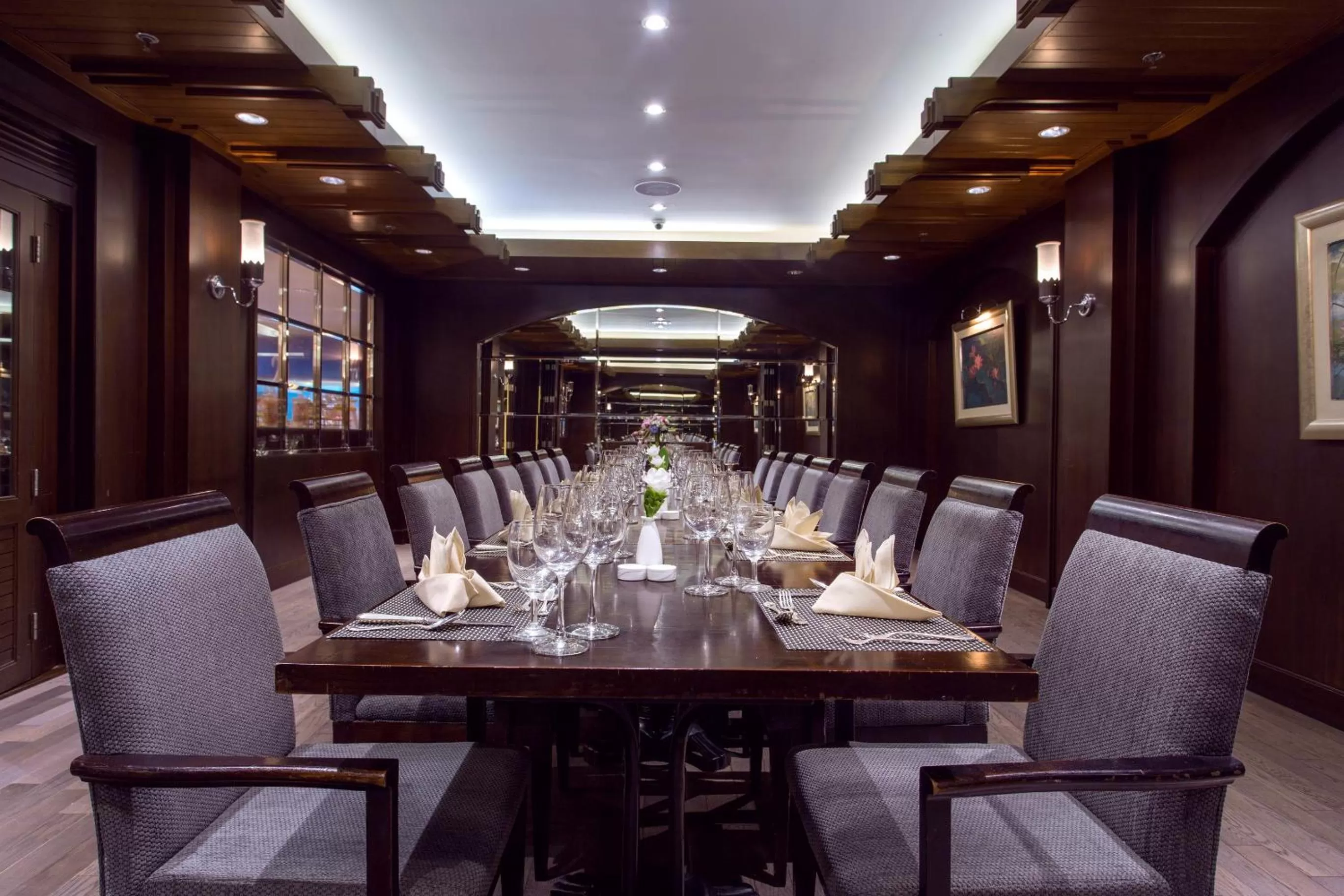 Restaurant/places to eat in The Sukosol Hotel