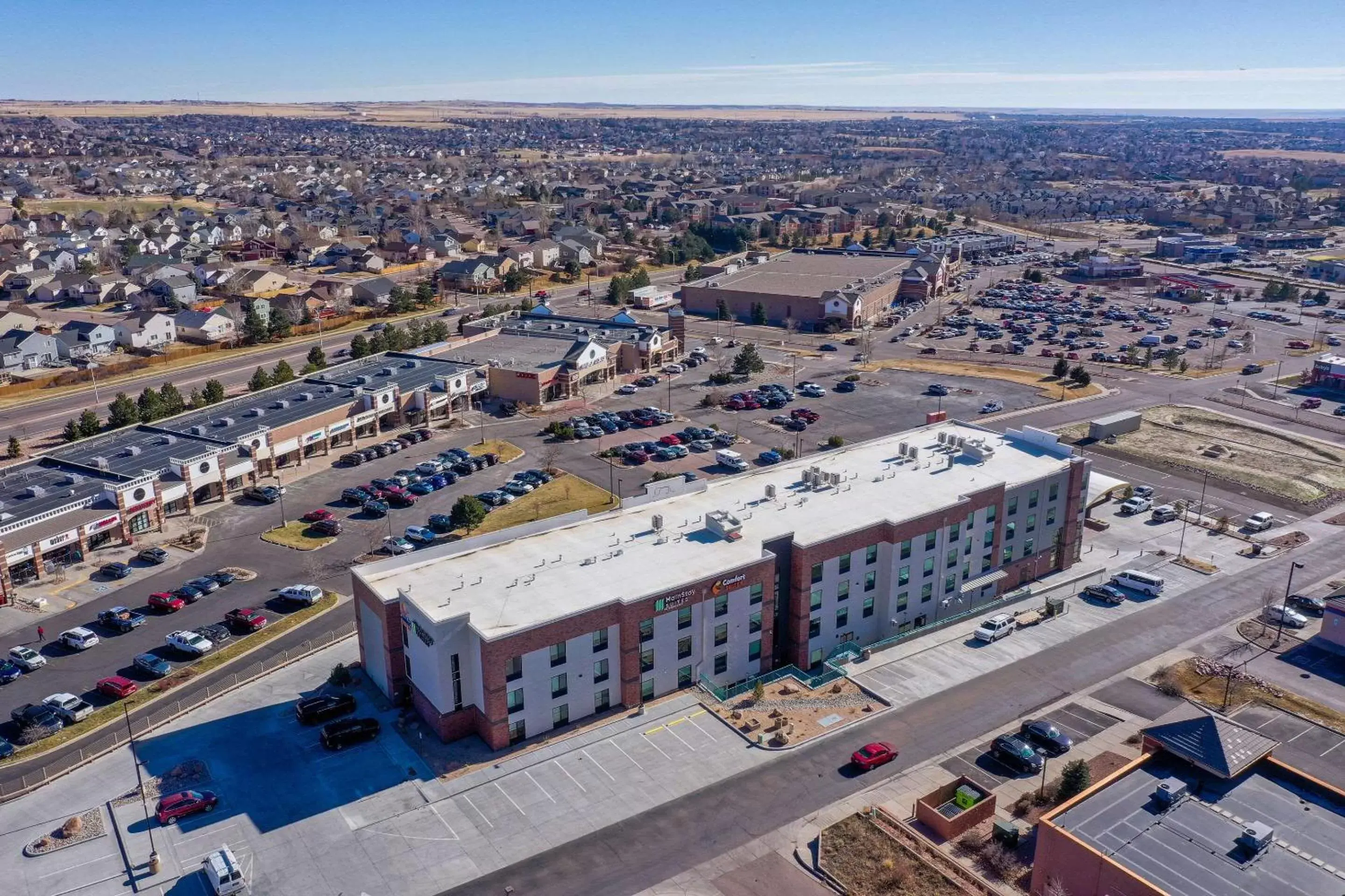 Property building, Bird's-eye View in Comfort Suites Colorado Springs East -Medical Center Area