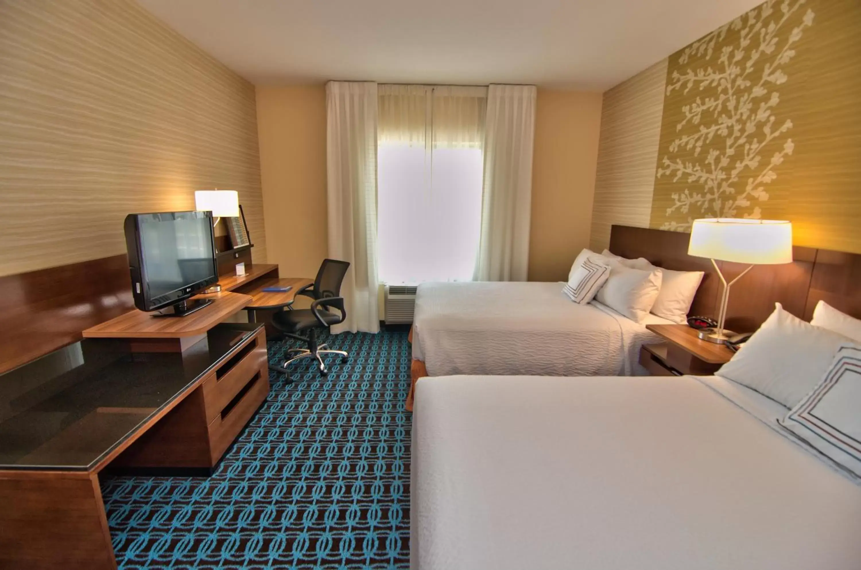 Bed, TV/Entertainment Center in Fairfield Inn & Suites by Marriott Towanda Wysox