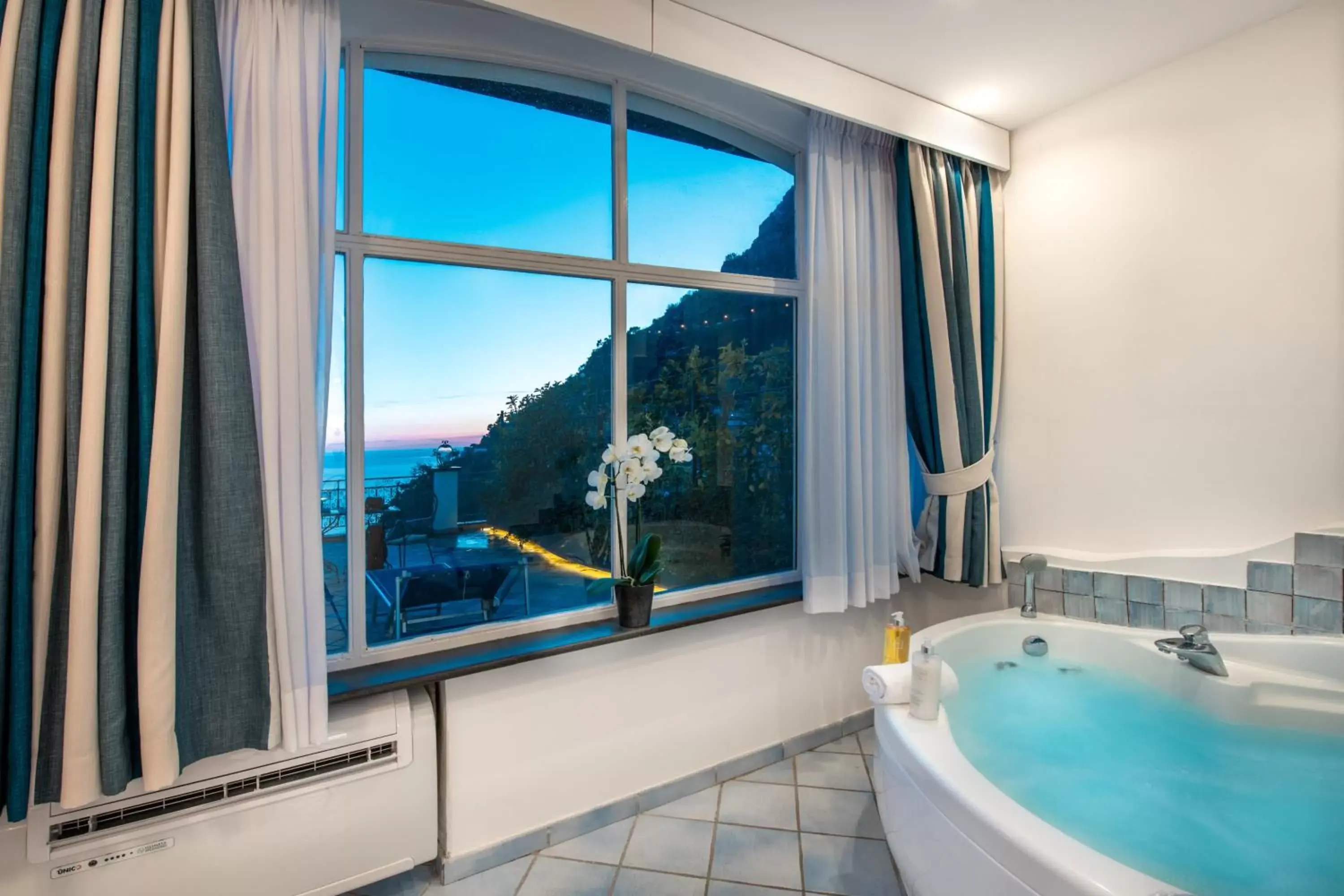 Sea view, Pool View in Positano Art Hotel Pasitea