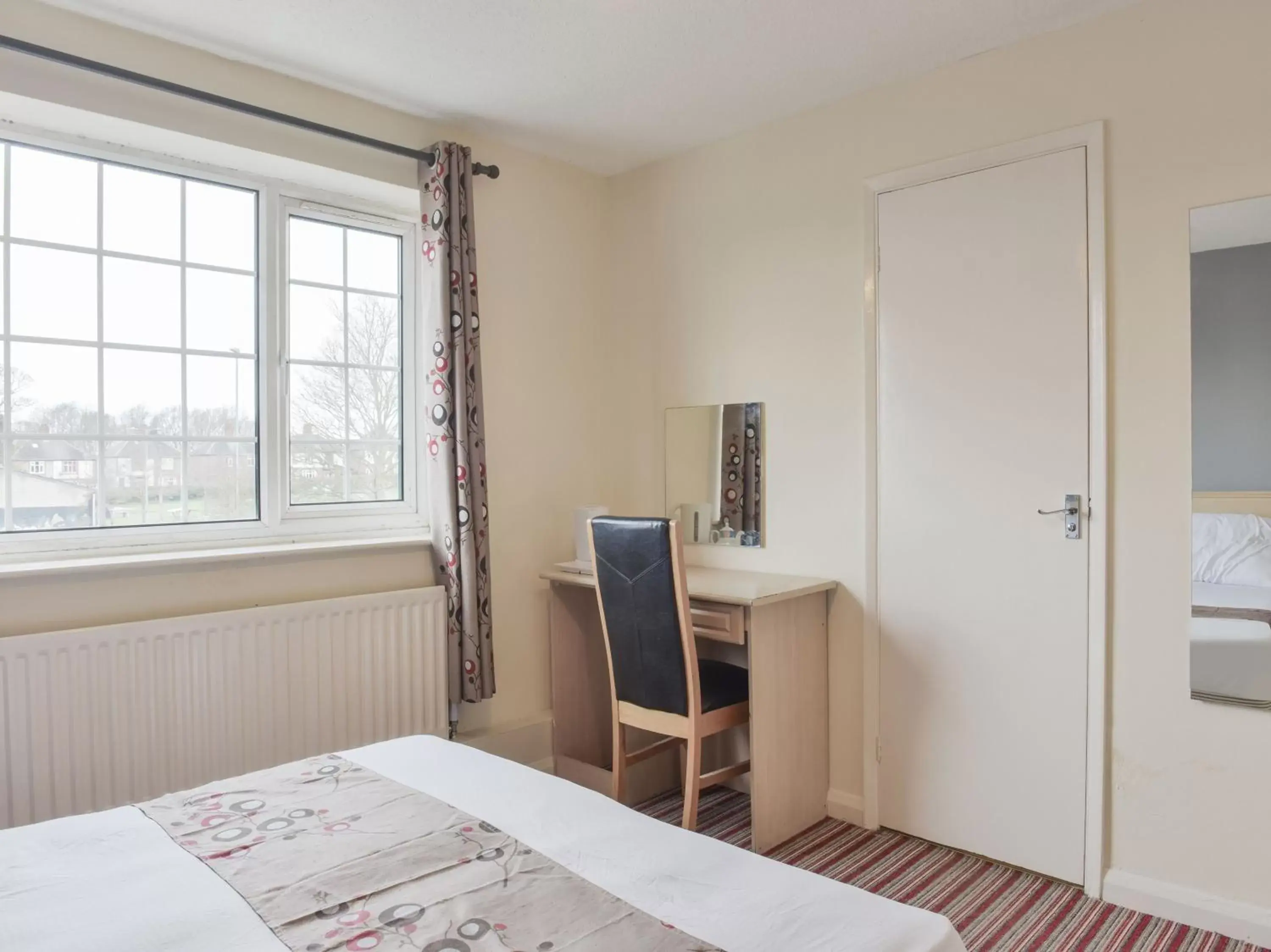 Bedroom, Bed in OYO Shilton Inn