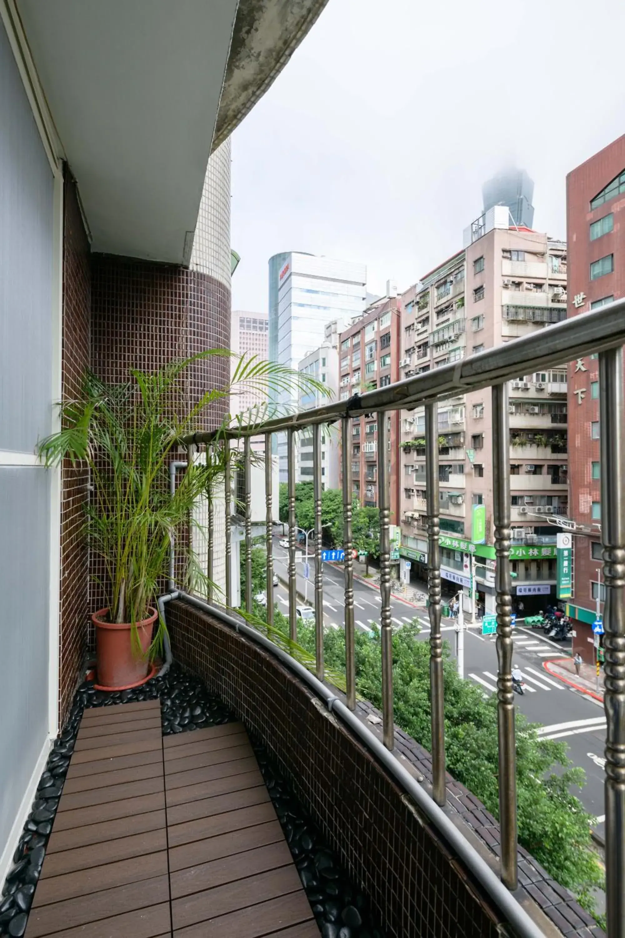 View (from property/room) in Members Hotel at Taipei 101