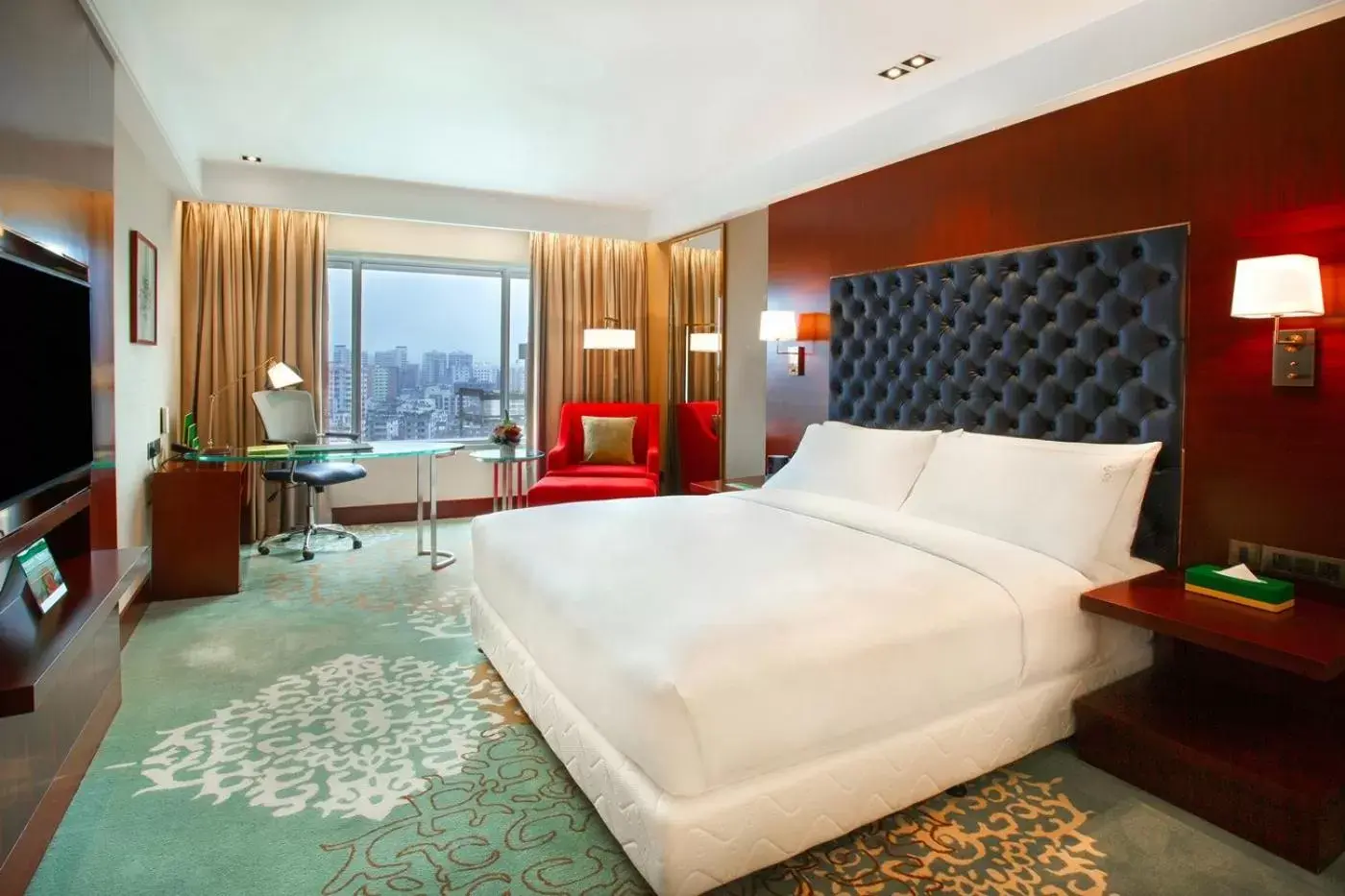 Bedroom in Holiday Inn Dhaka City Centre, an IHG Hotel