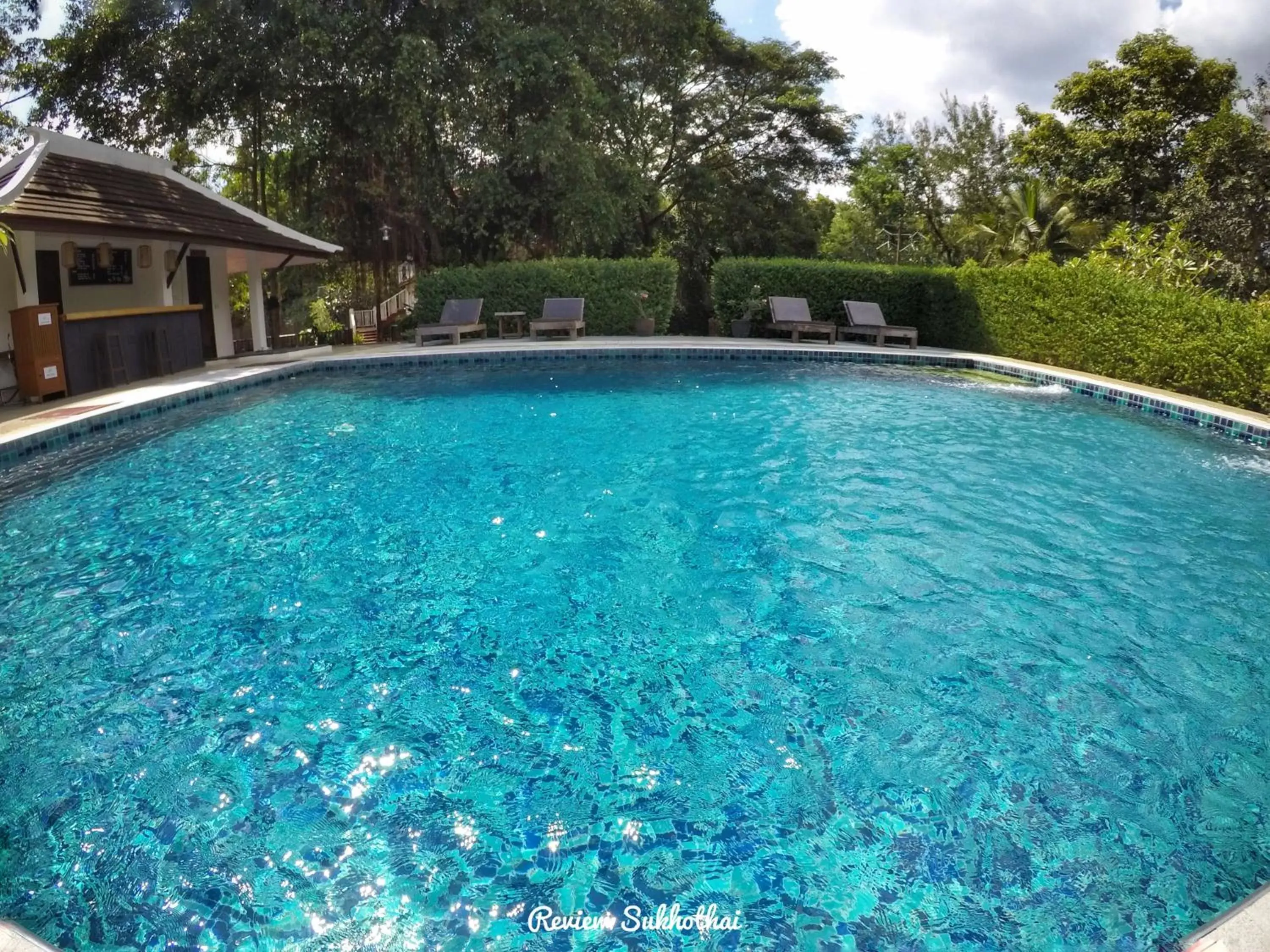 Swimming Pool in Tharaburi Resort