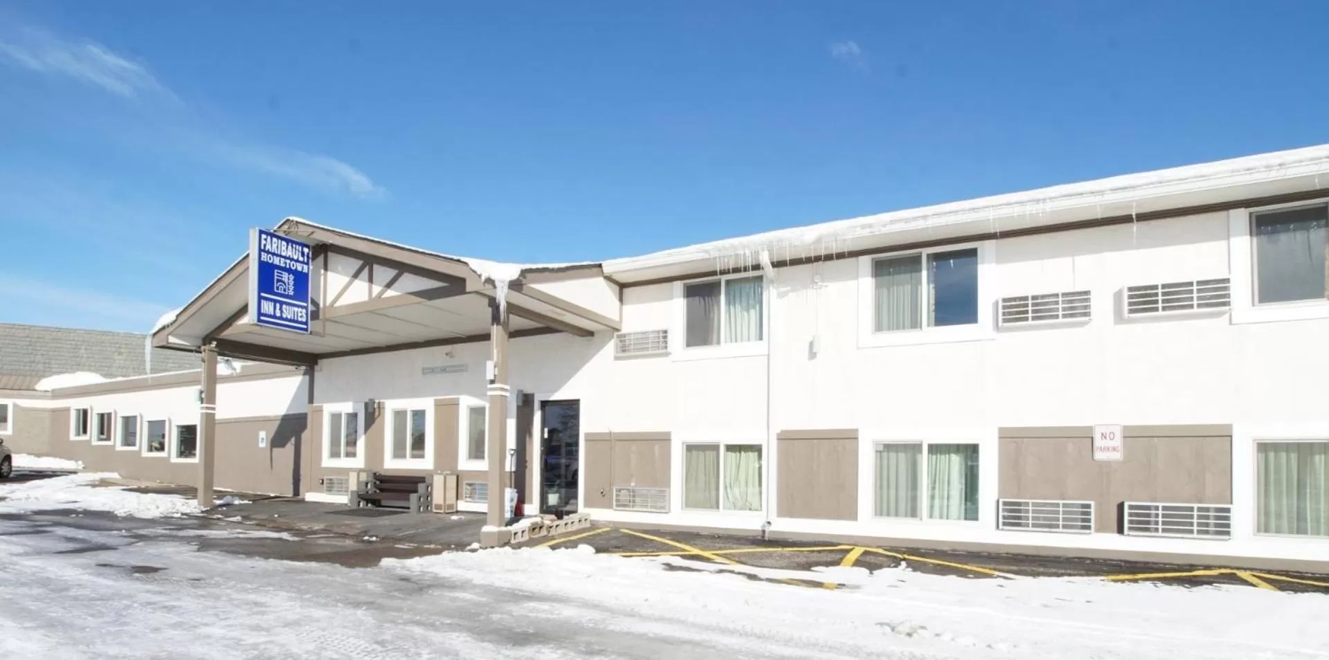 Property building in Faribault Hometown Inn & Suites