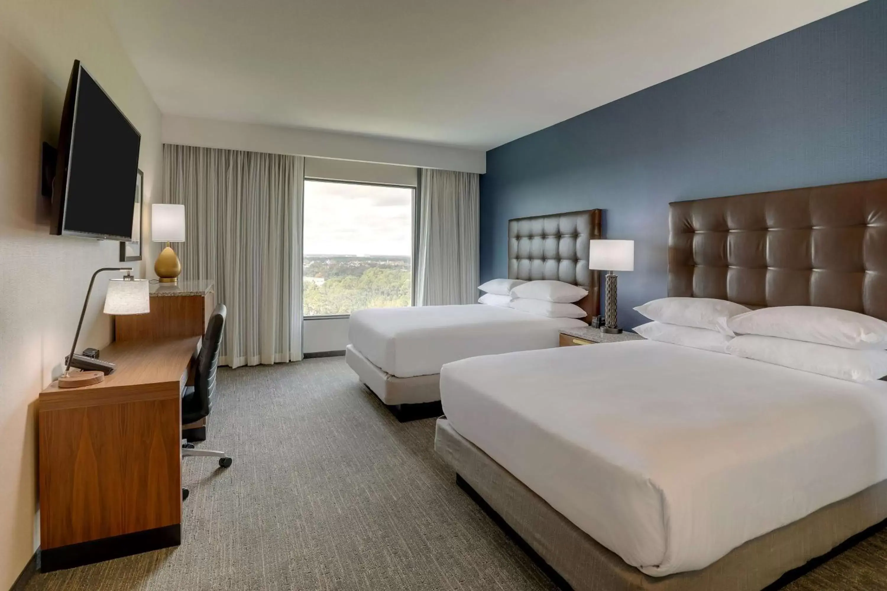 Bedroom in Drury Plaza Hotel Orlando - Disney Springs Area