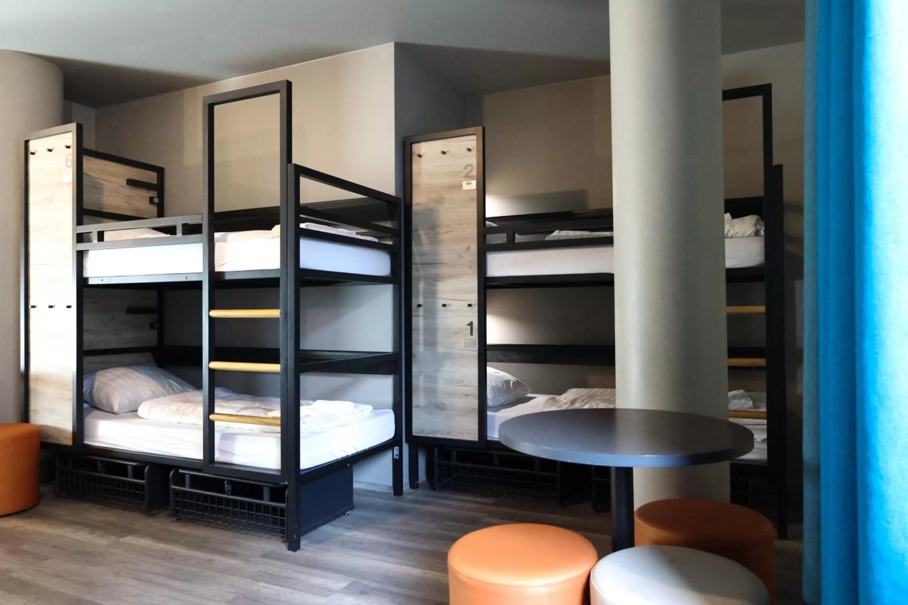 Bed in a&o Köln Neumarkt