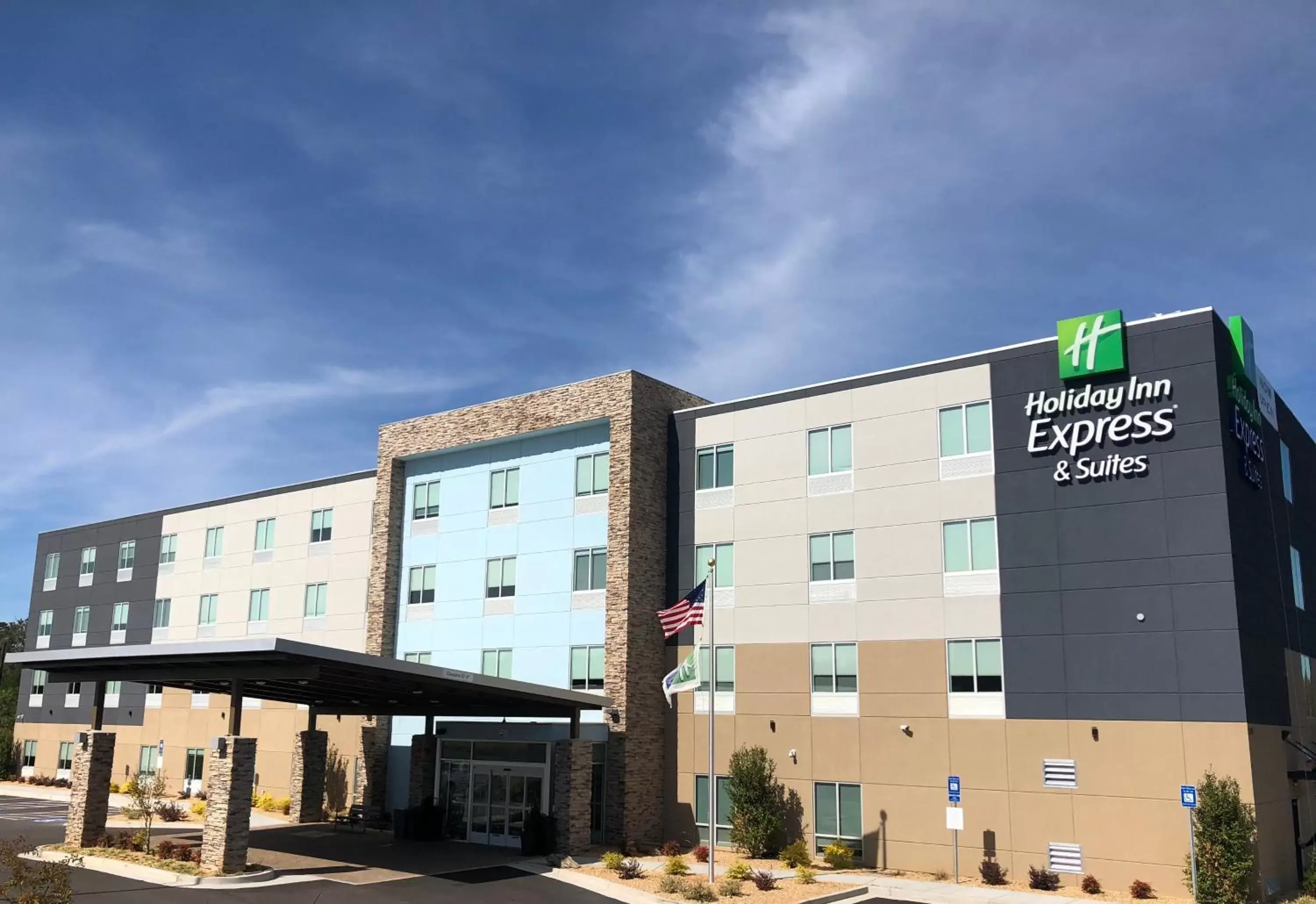 Property Building in Holiday Inn Express - Macon North, an IHG Hotel