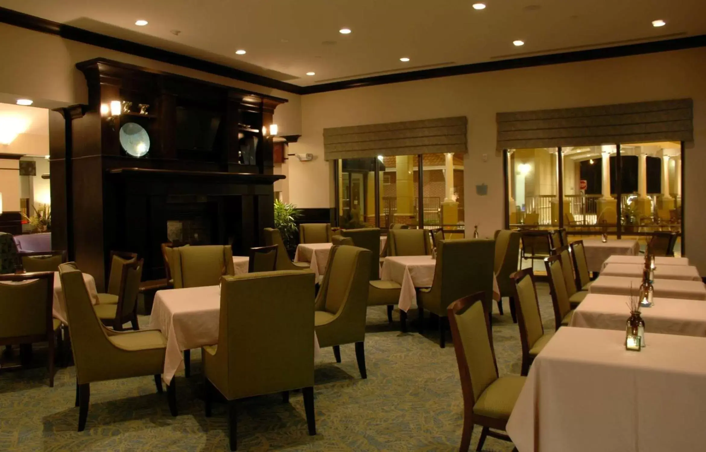 Dining area, Restaurant/Places to Eat in Hilton Garden Inn Jacksonville Downtown Southbank