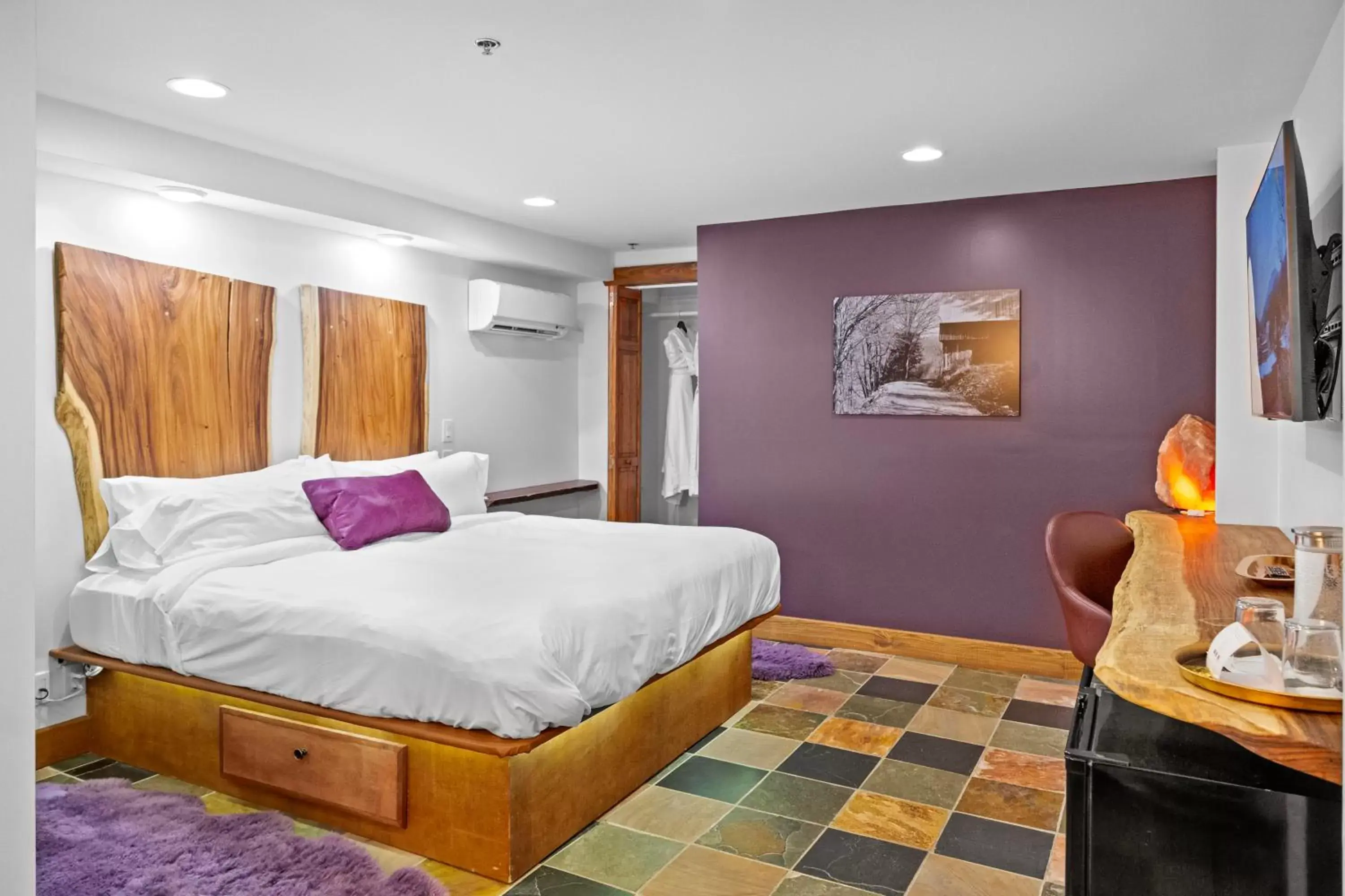 Bedroom, Bed in The Horton Hotel