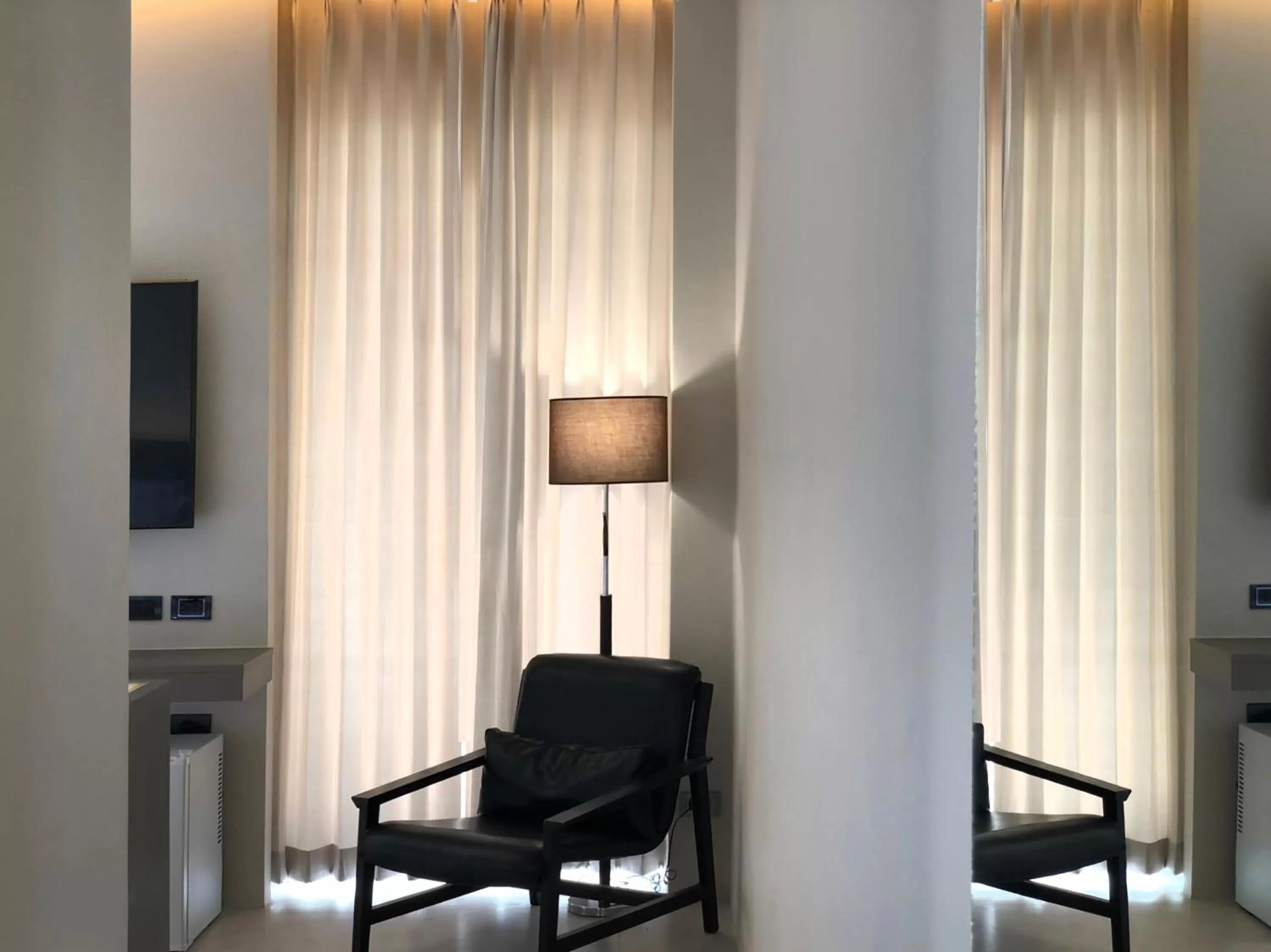 Seating area in Doowall Hotel