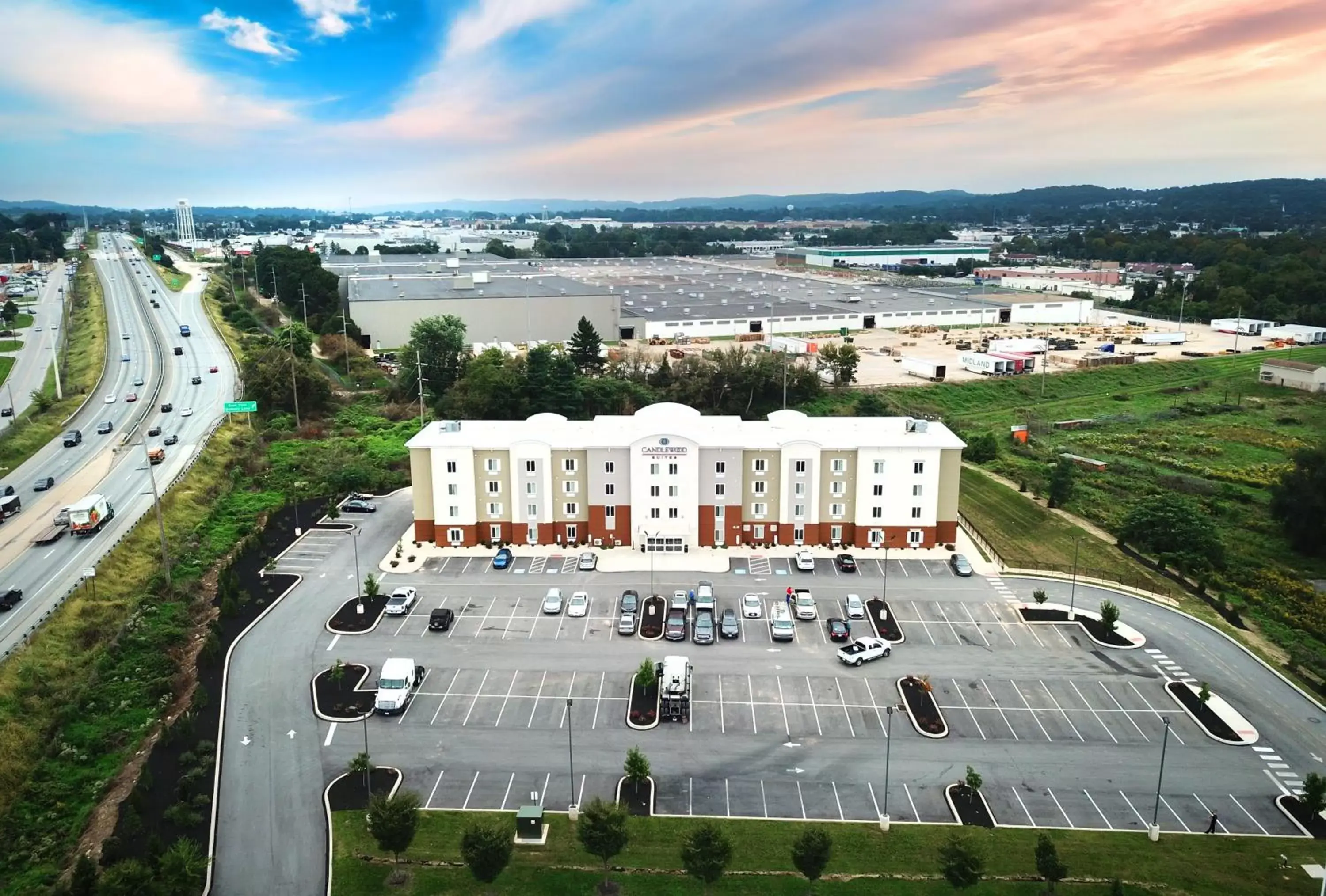 Property building, Bird's-eye View in Candlewood Suites York, an IHG Hotel