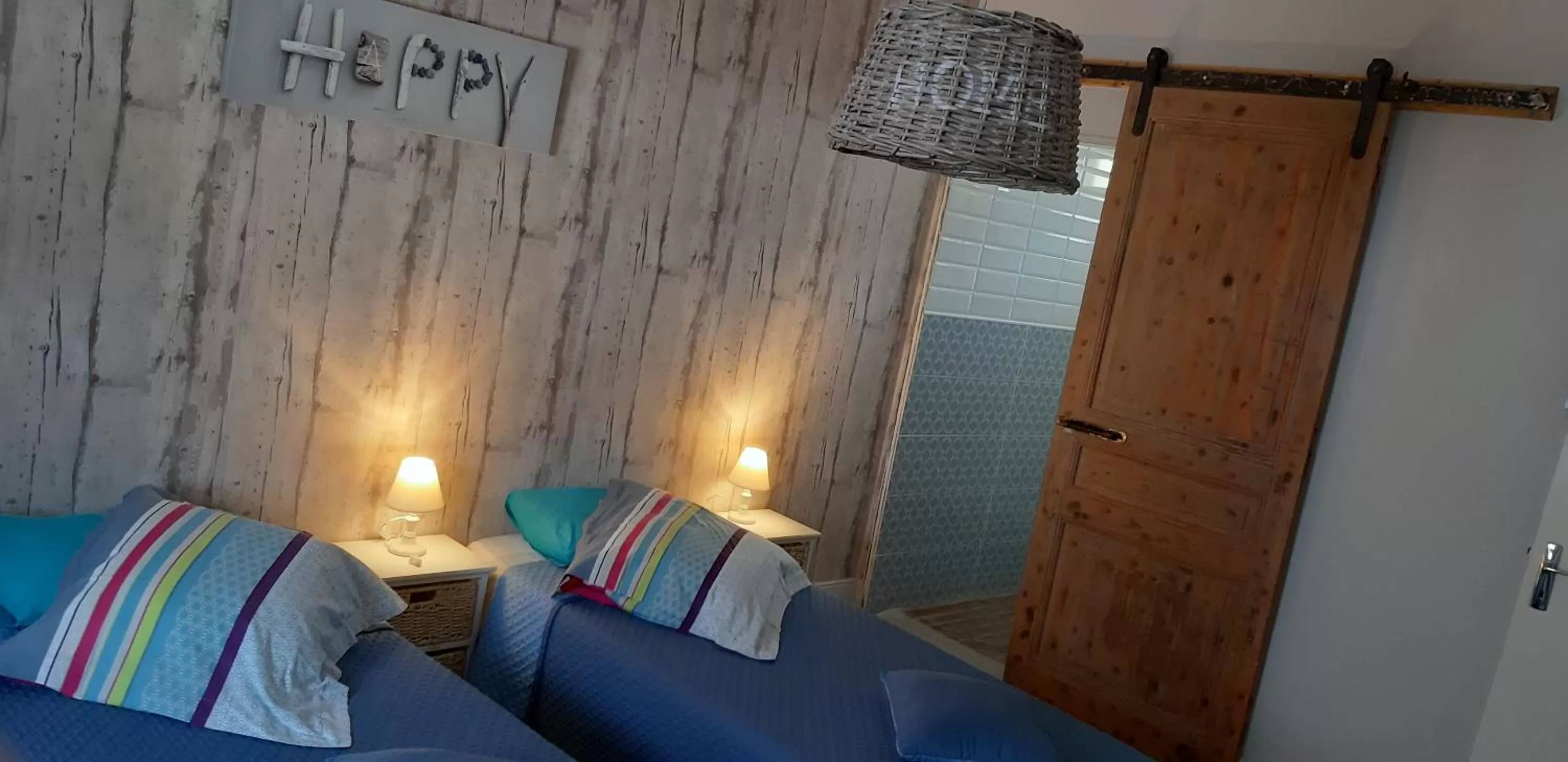 Bedroom, Bed in Chambres d'hôtes Nilautpala Dreams