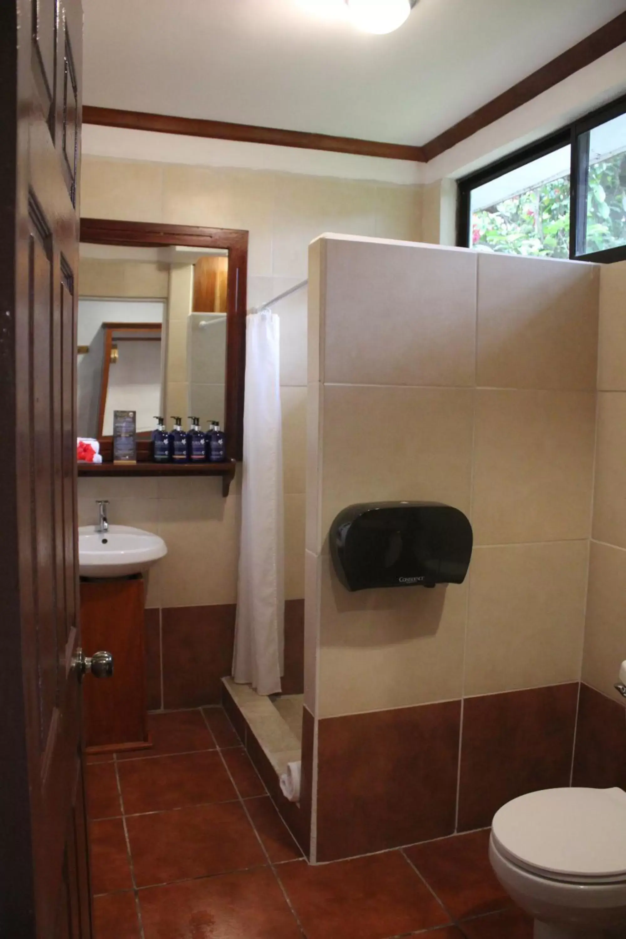 Bathroom in Hacienda Guachipelin Volcano Ranch Hotel & Hot Springs