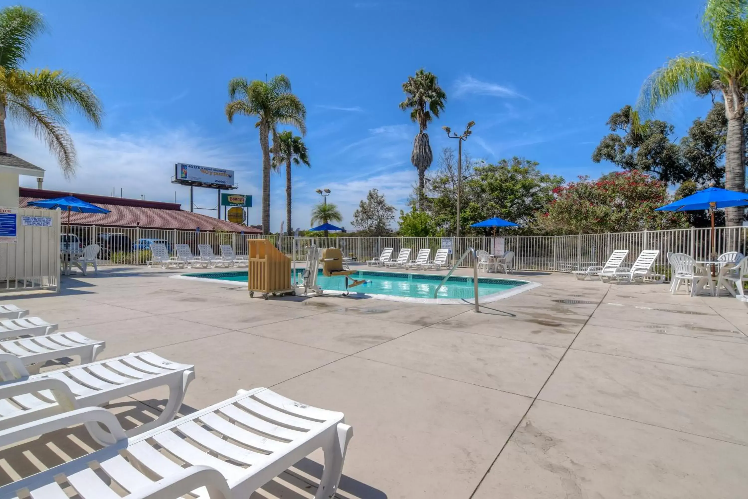 Area and facilities, Swimming Pool in Motel 6-San Ysidro, CA - San Diego - Border