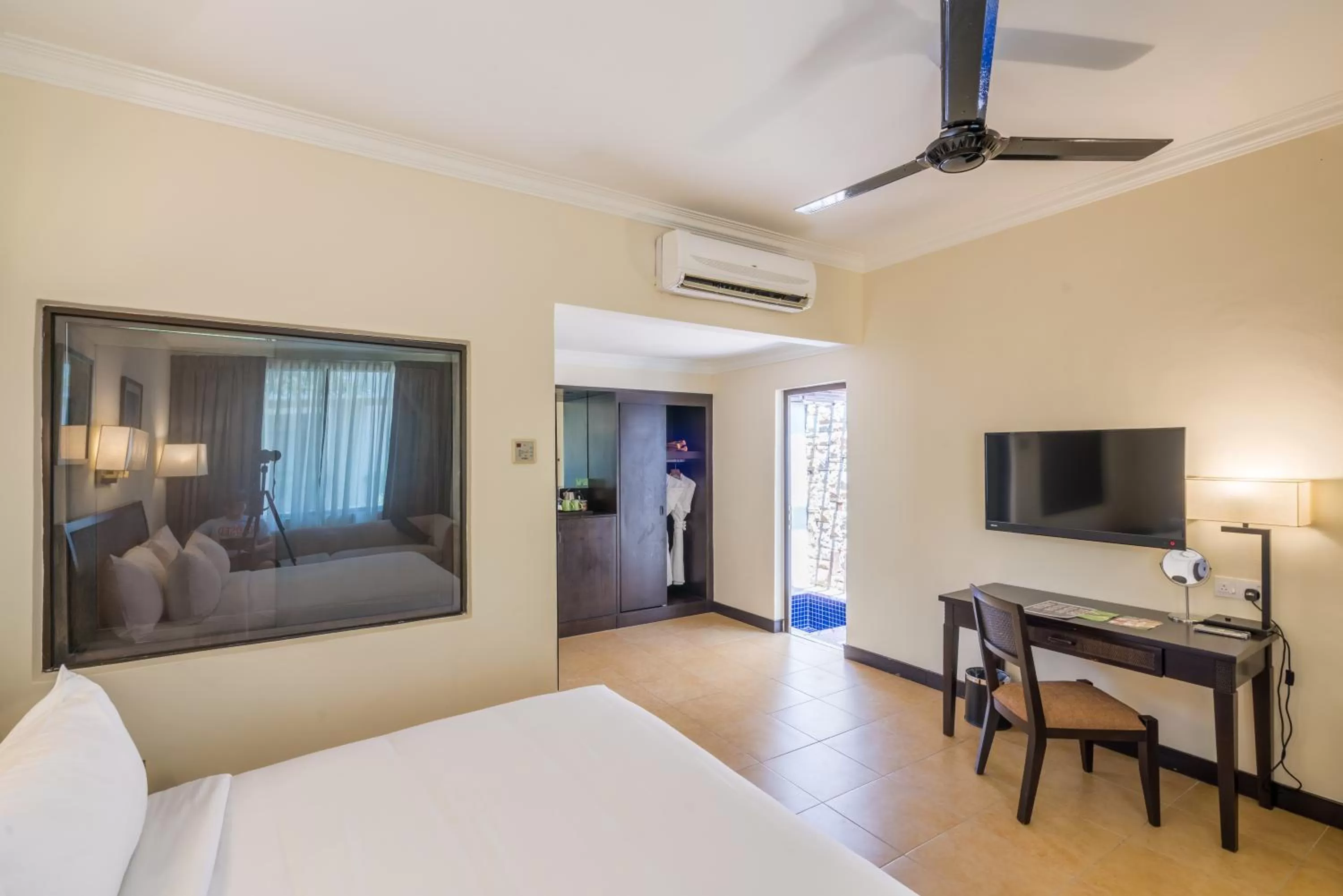 Bed in Camar Resort Langkawi