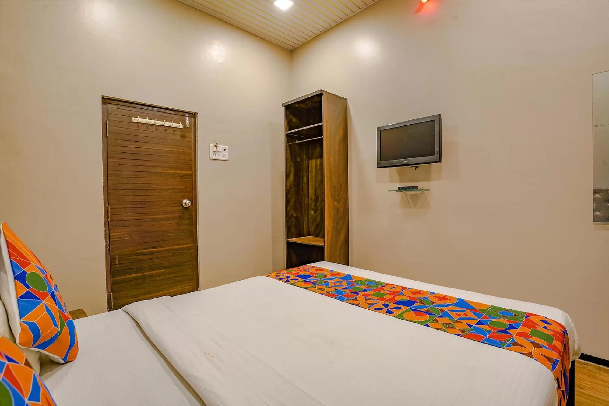 Bed in FabExpress Comfort stay - Nr Mumbai International Airport