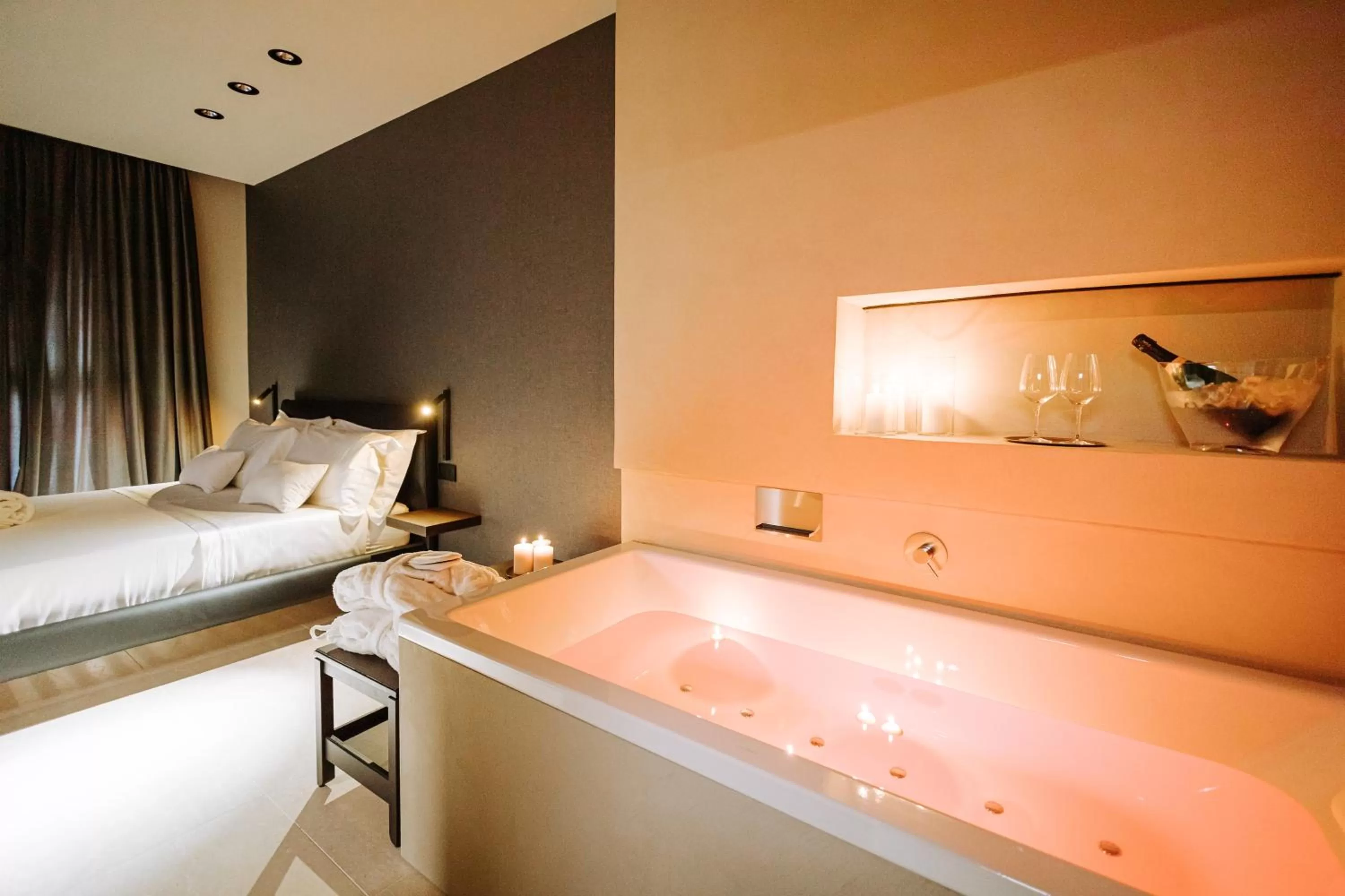 Bed in Suite1212 - Bandiera