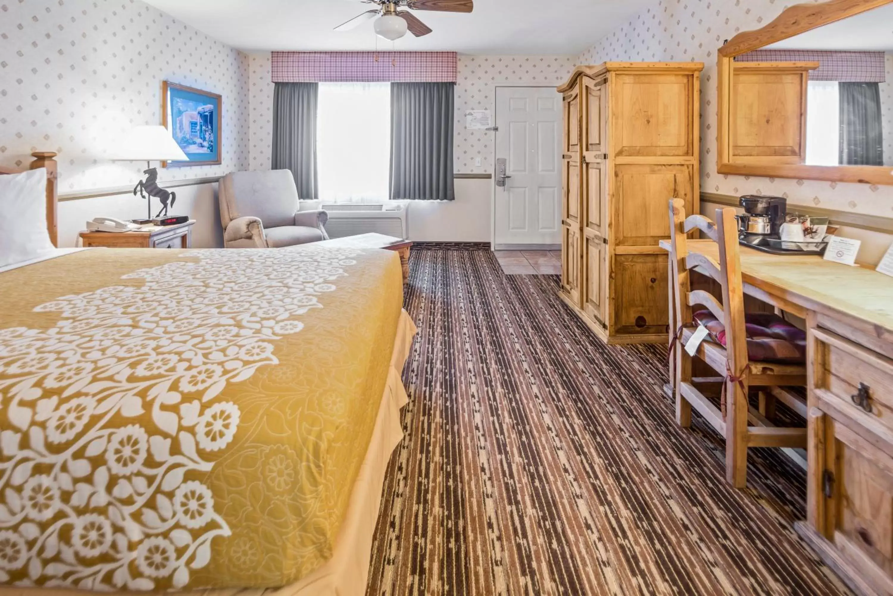 Bed in Days Inn by Wyndham Lebec