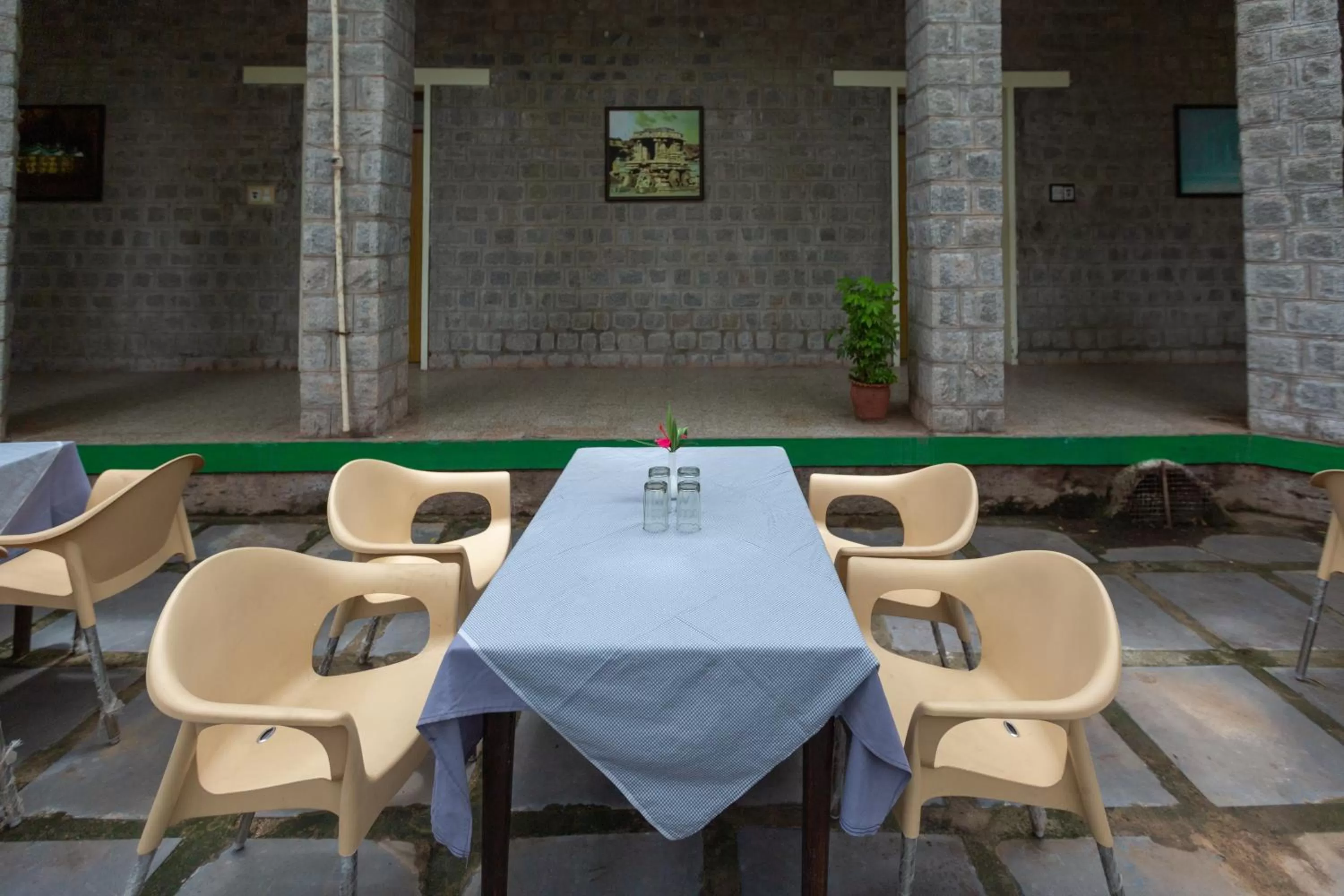 KSTDC Hotel Mayura Bhuvaneshwari Kamalapur