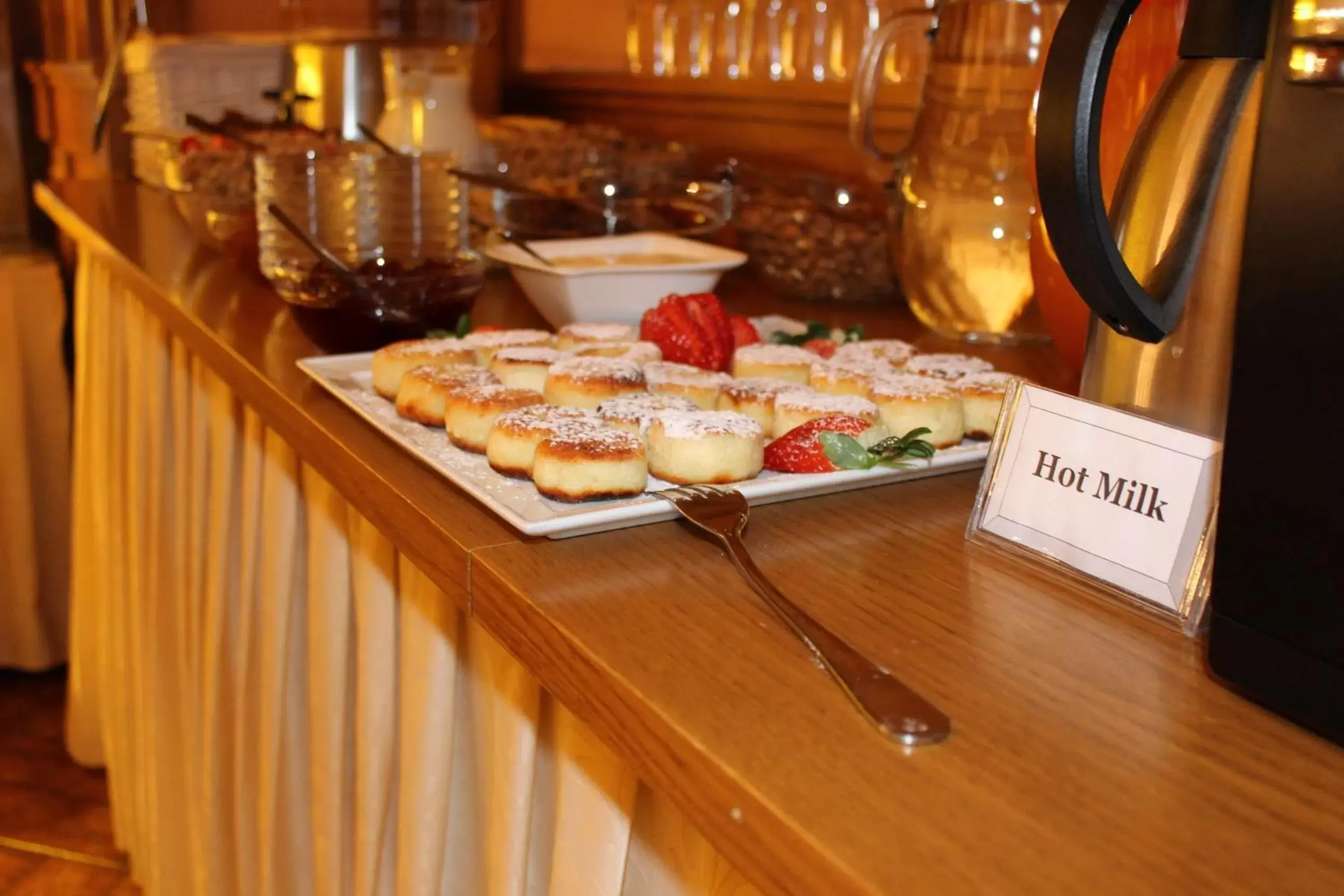 Buffet breakfast in Hotel Askania