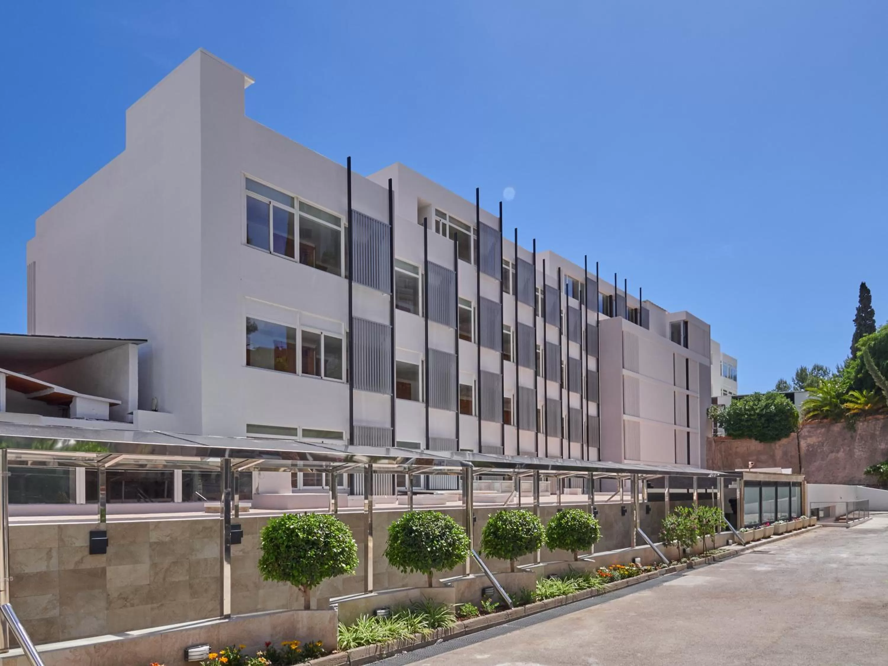 Property building in Aparthotel y Hotel Paguera Beach