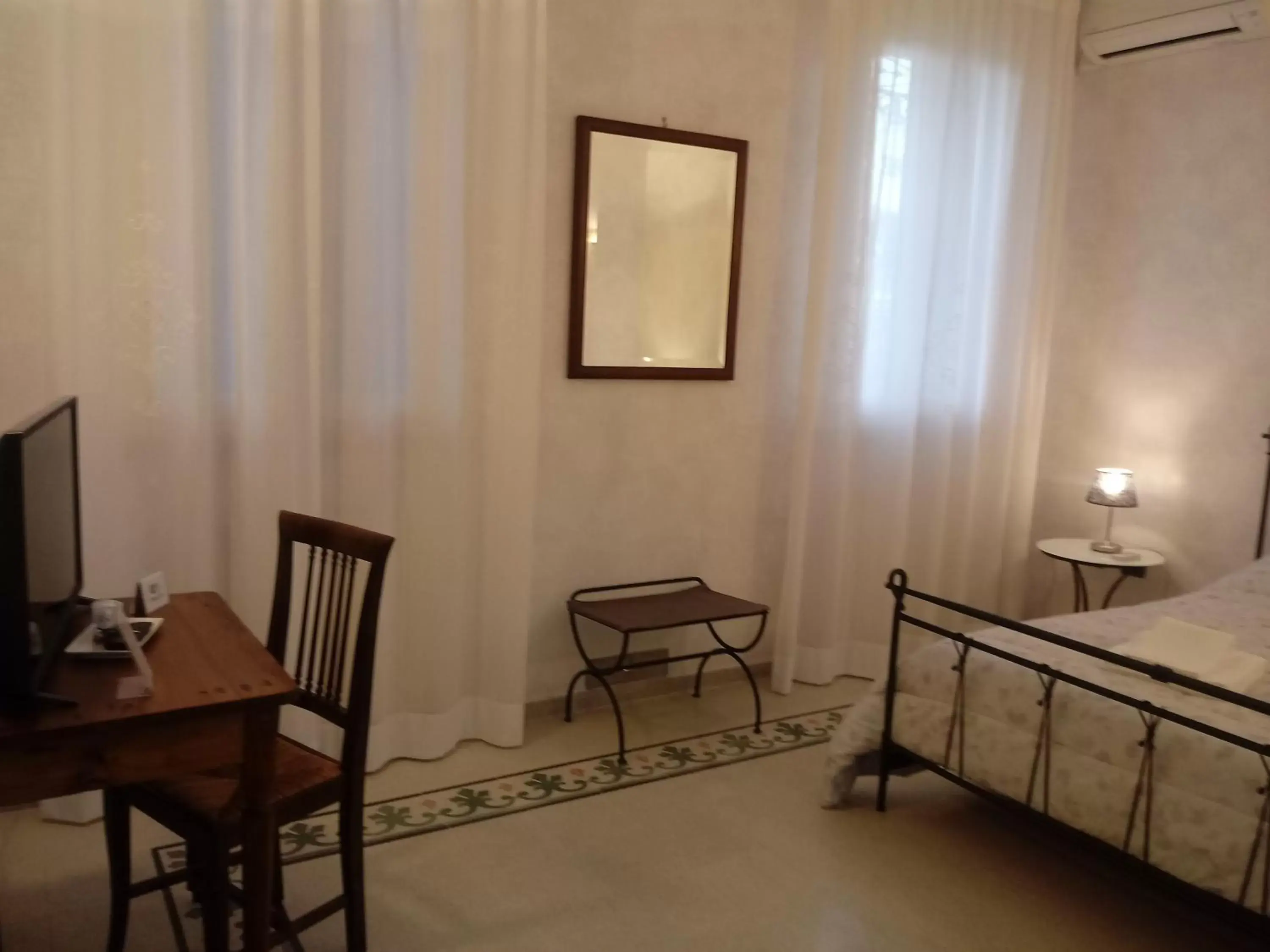 Photo of the whole room in B&B Residence il Ciliegio , Via Villa Superiore 93 Luzzara