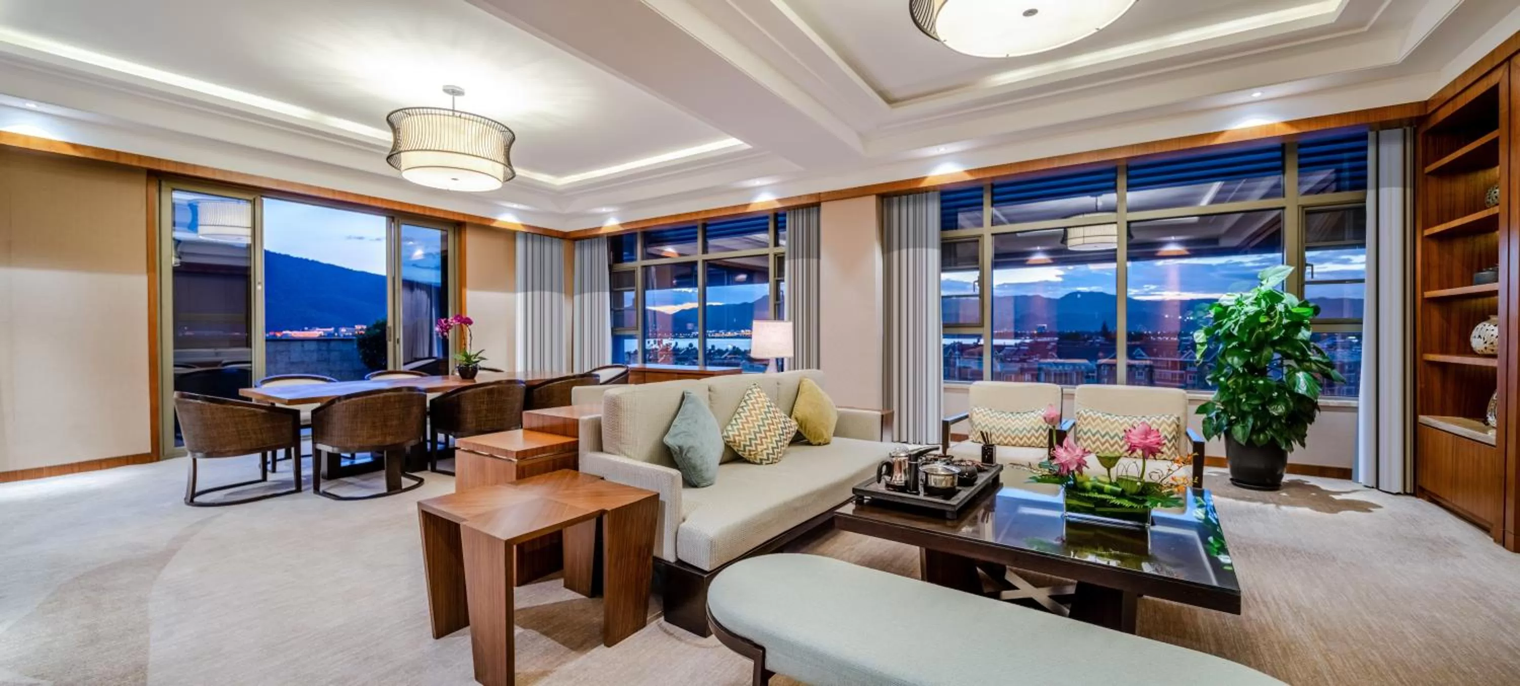 Living room in InterContinental Kunming by IHG