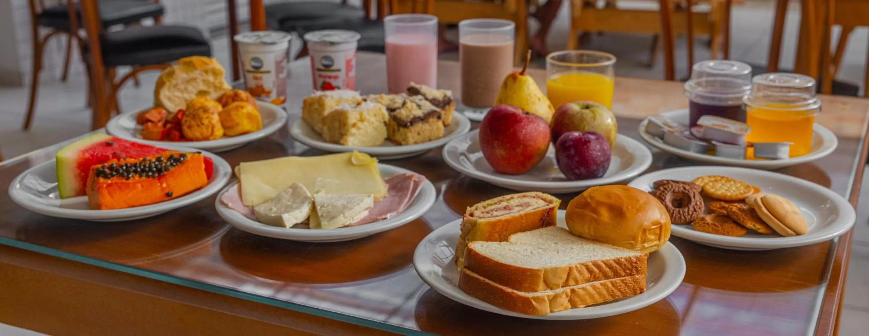 Breakfast in UPG Hotel