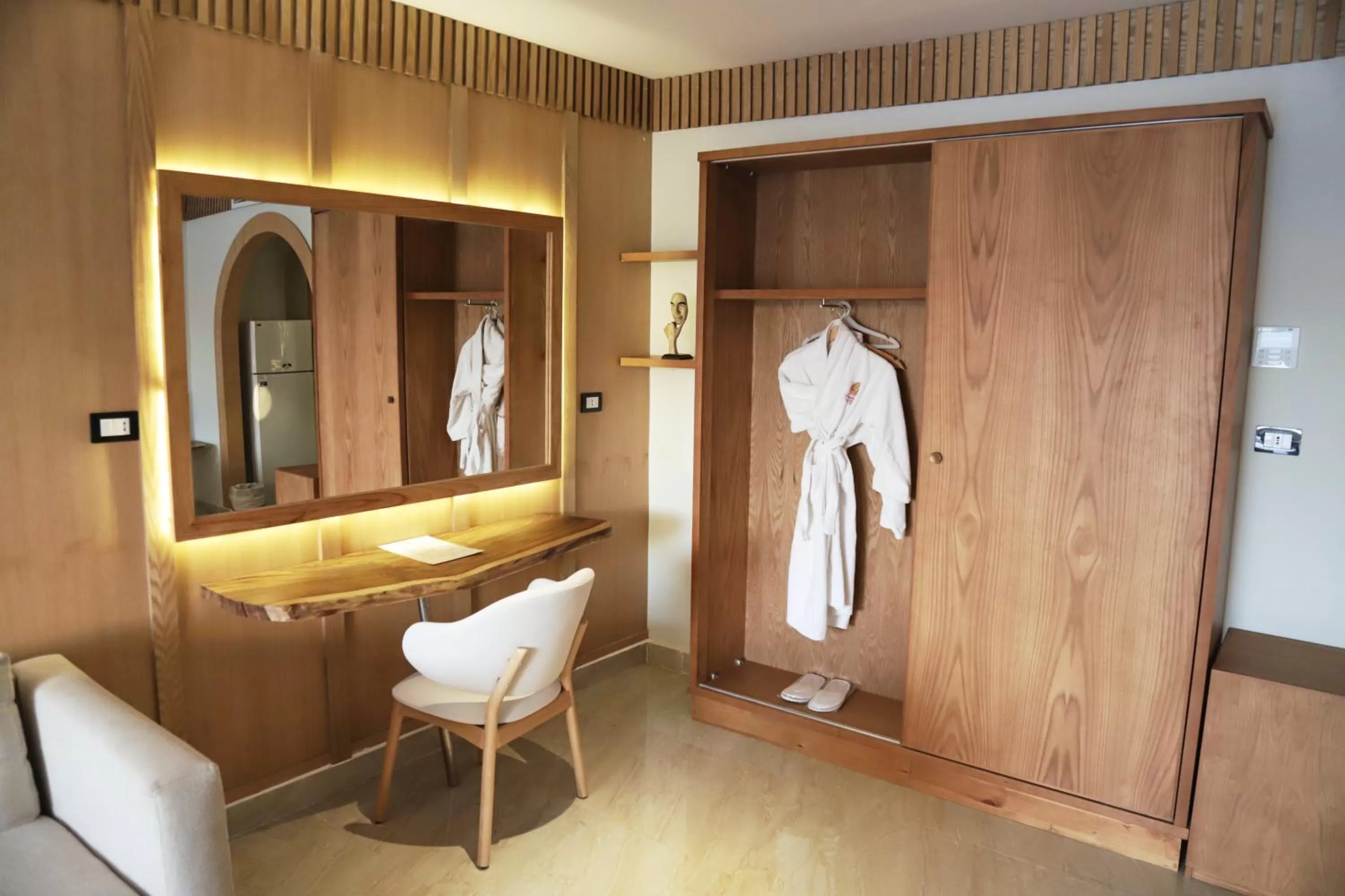 wardrobe in Panorama Bungalows Resort El Gouna