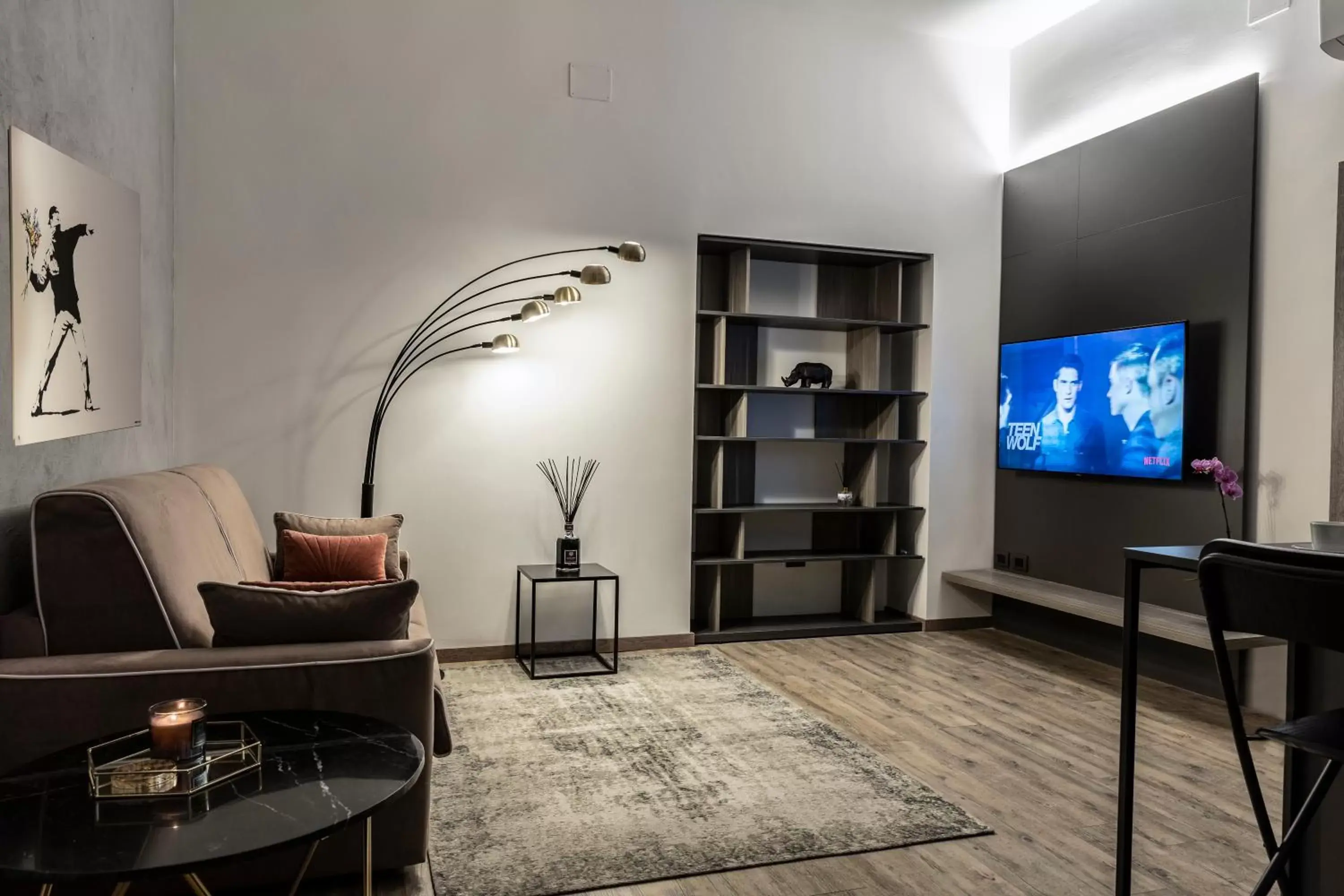 TV and multimedia, TV/Entertainment Center in Corso 84 Luxury Suites