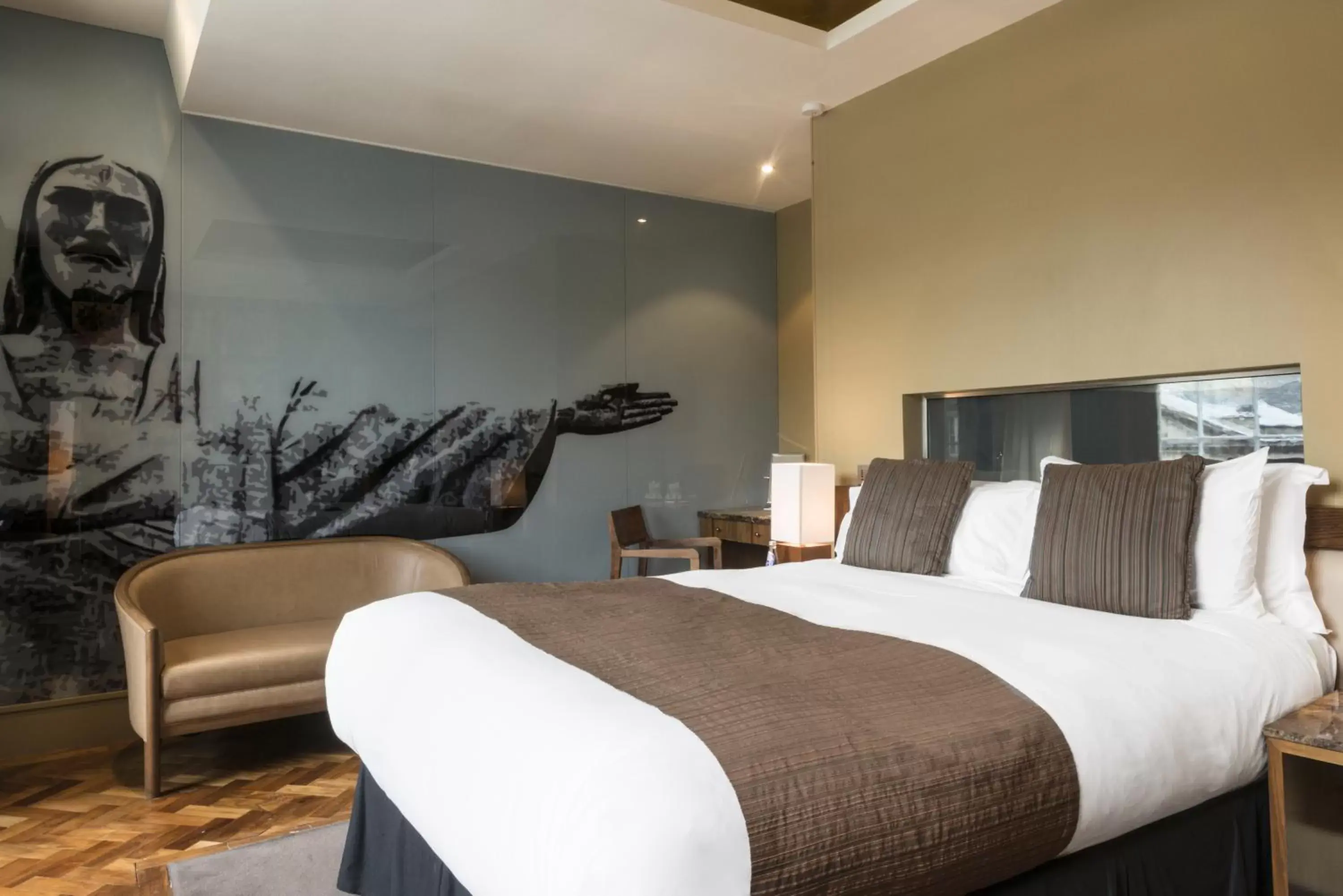 Bedroom, Bed in Le Monde Hotel