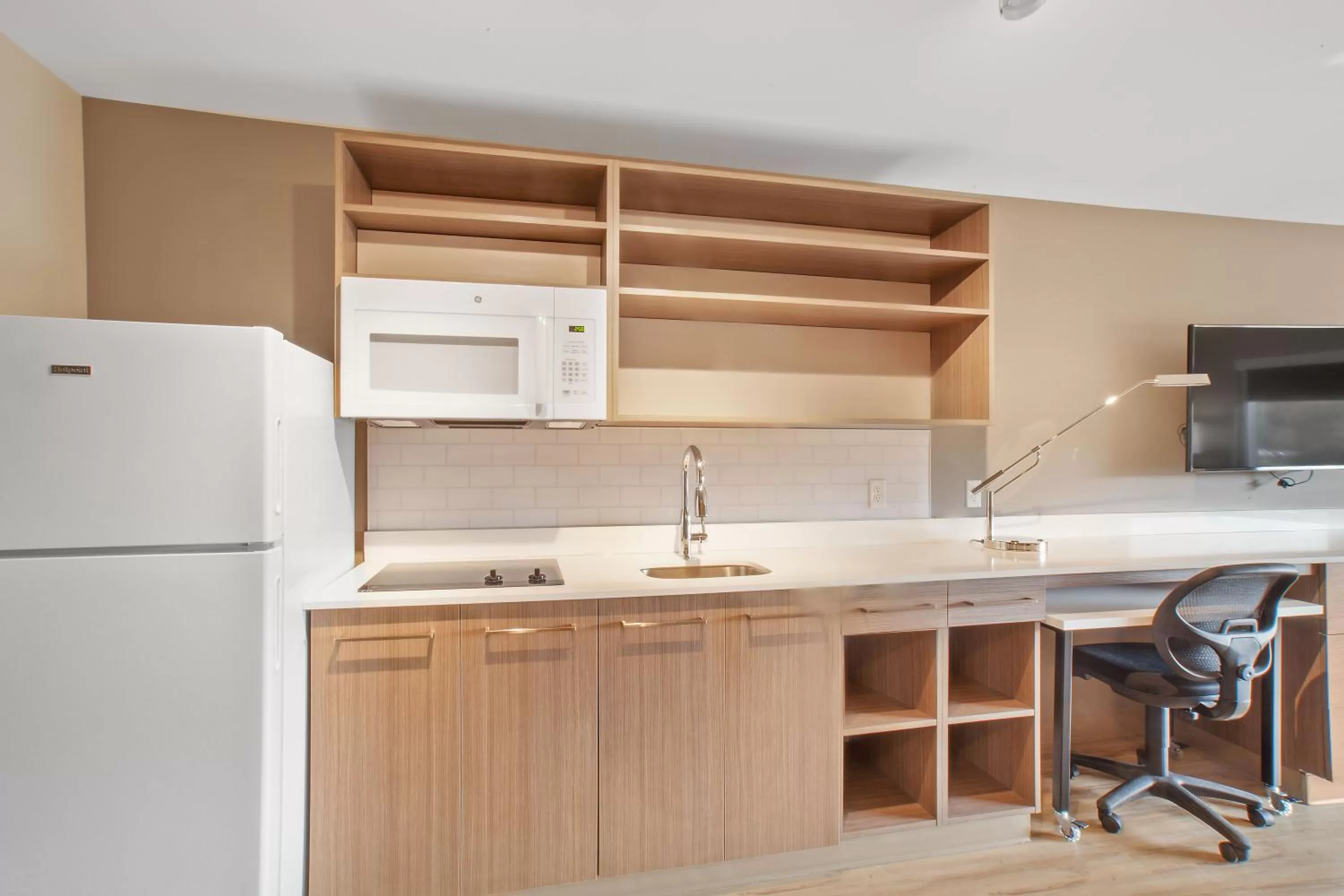 Kitchen or kitchenette in Extended Stay America Premier Suites - Providence - East Providence