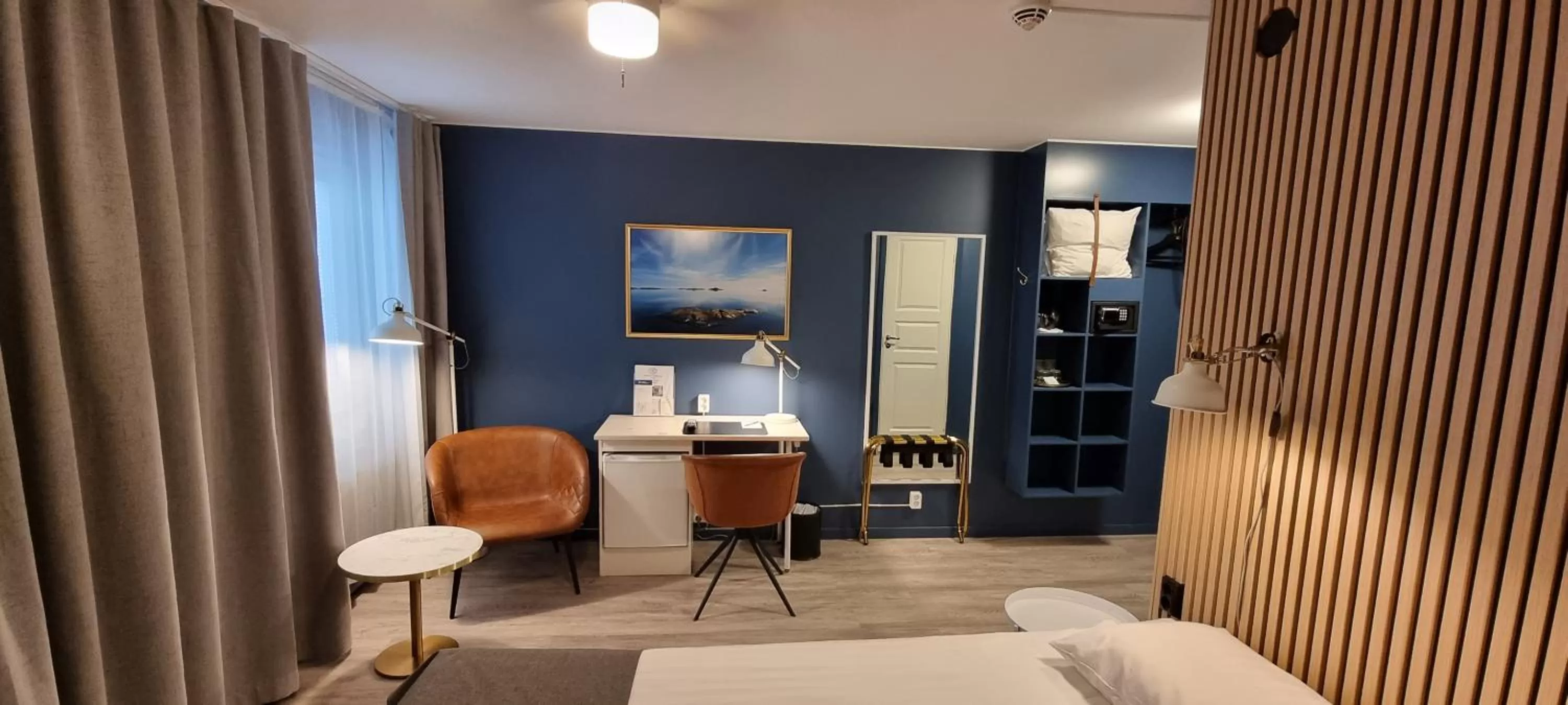 Seating area, Bed in Best Western Centralhotellet