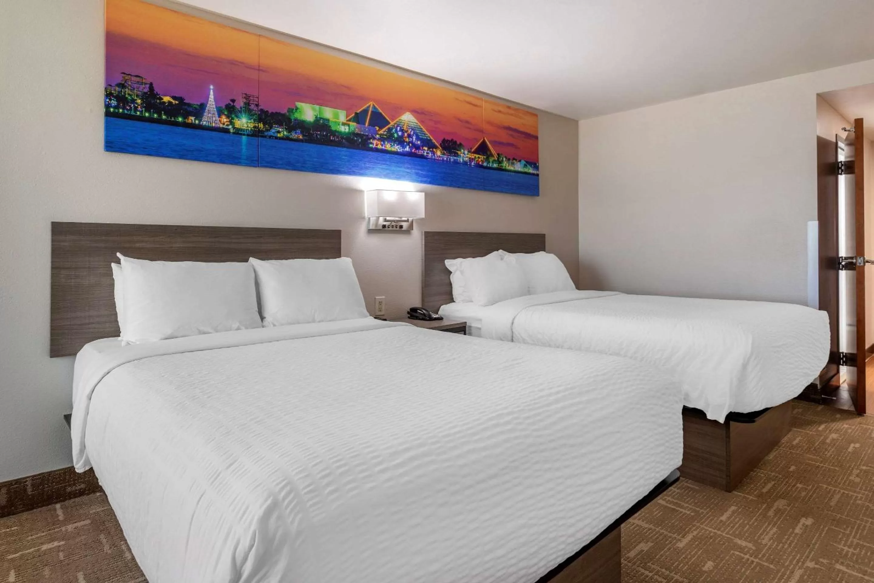 Bed in Clarion Pointe Galveston Seawall