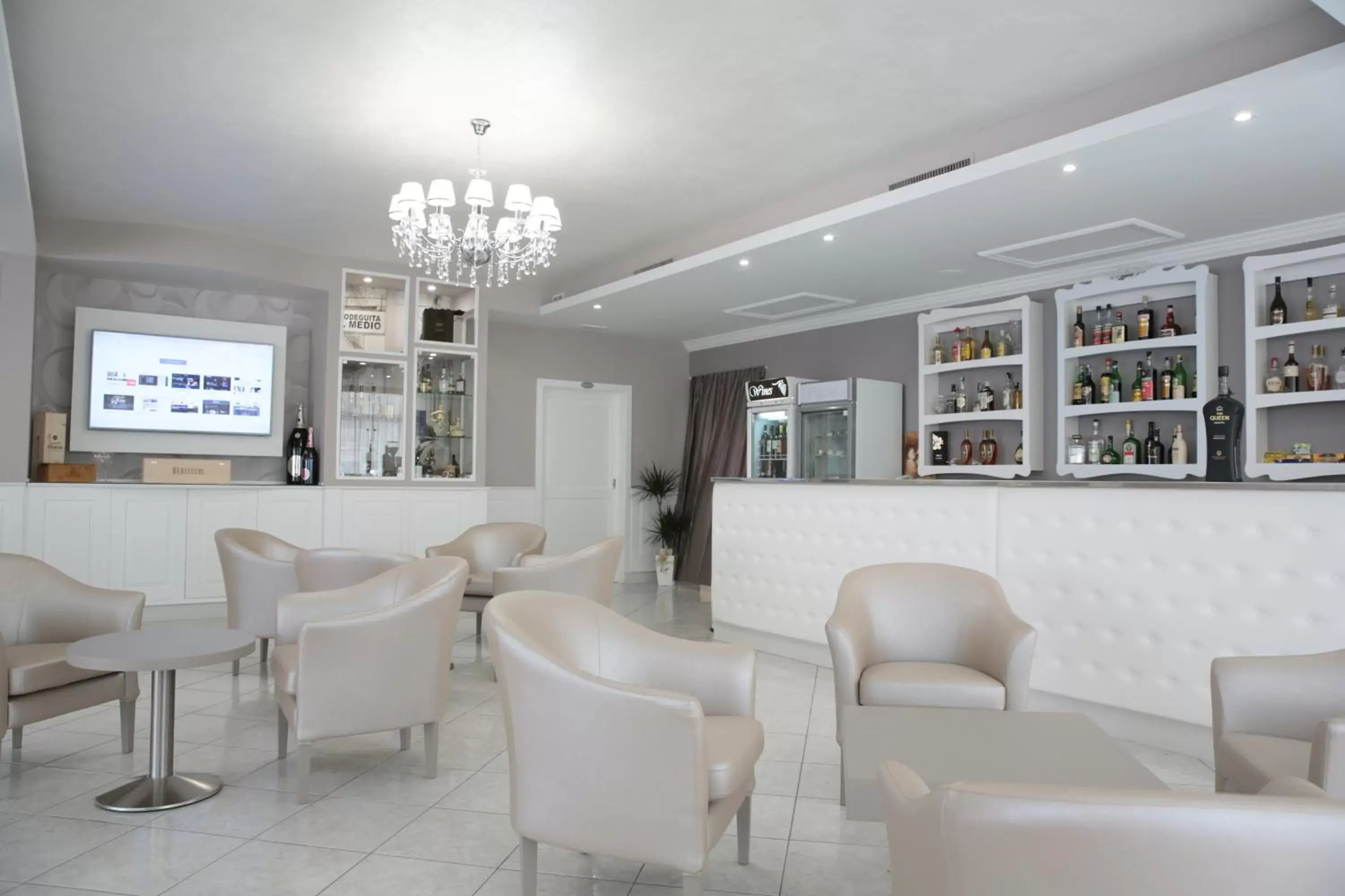 Lounge or bar, Lounge/Bar in Hotel Leon - Ristorante Al Cavallino Rosso