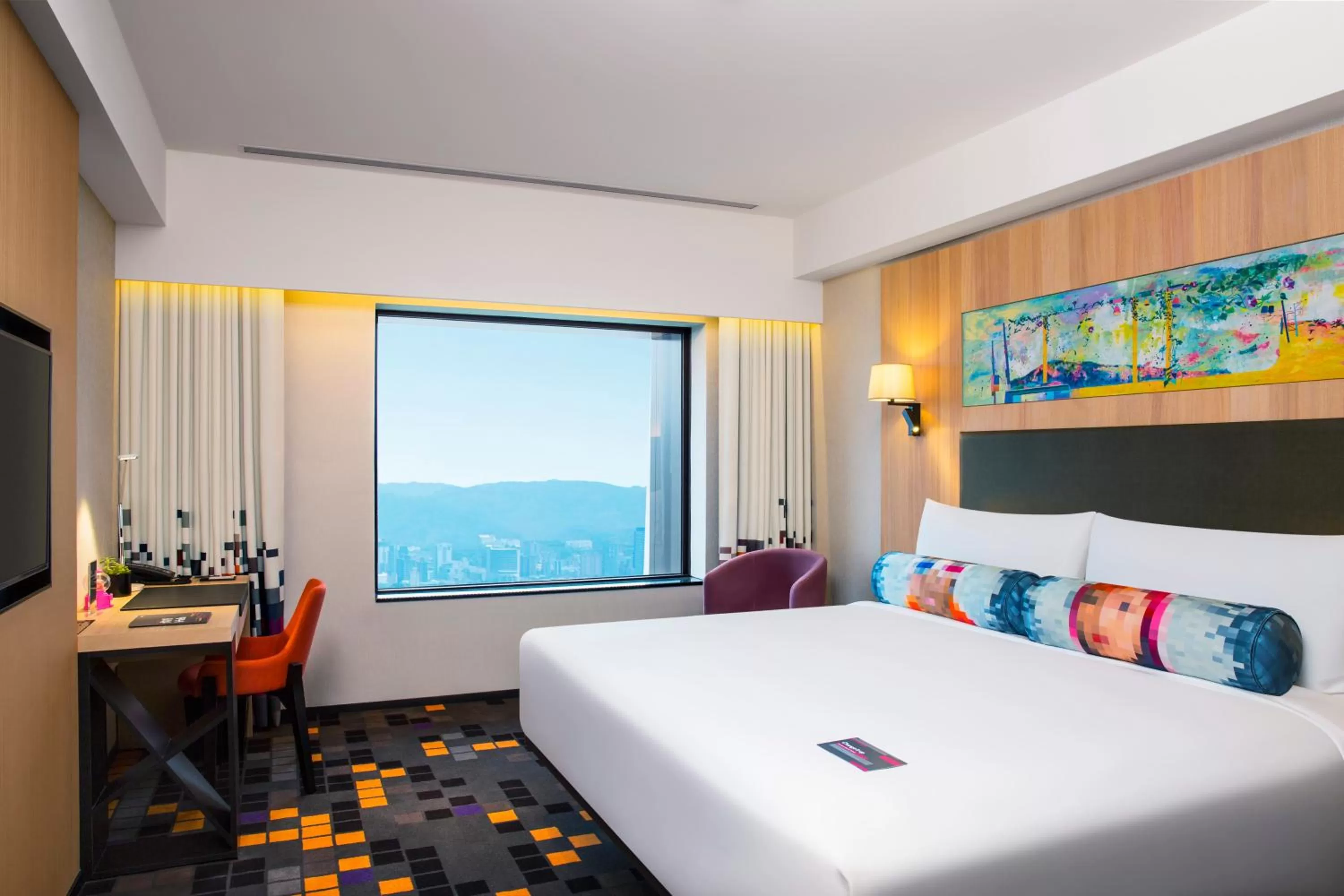 Bed in Aloft Taipei Beitou