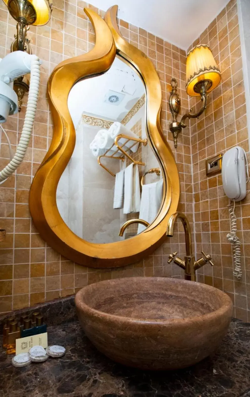 Bathroom in Hotel Buyuk Hamit