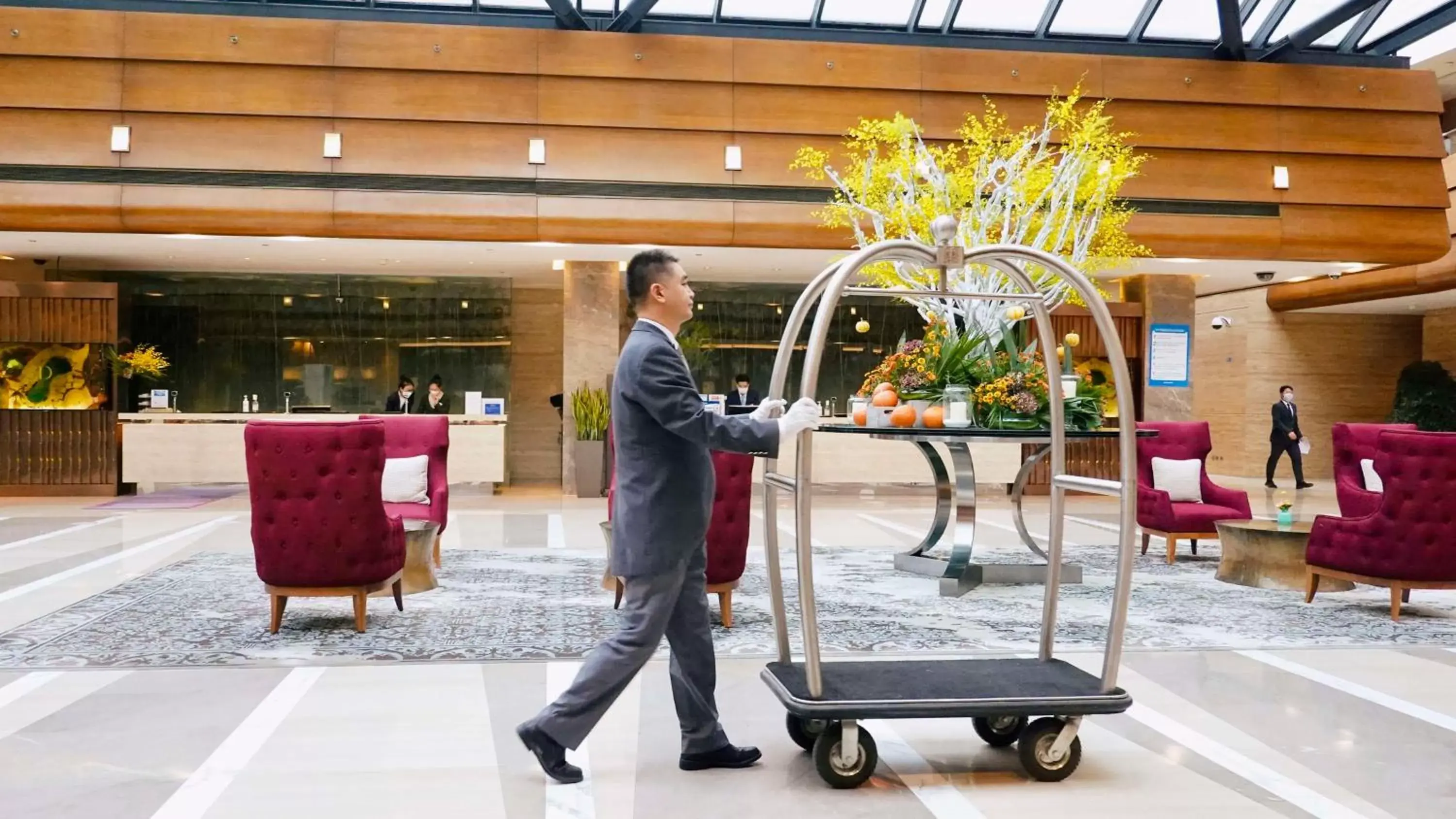 Lobby or reception in Kempinski Hotel Beijing Yansha Center