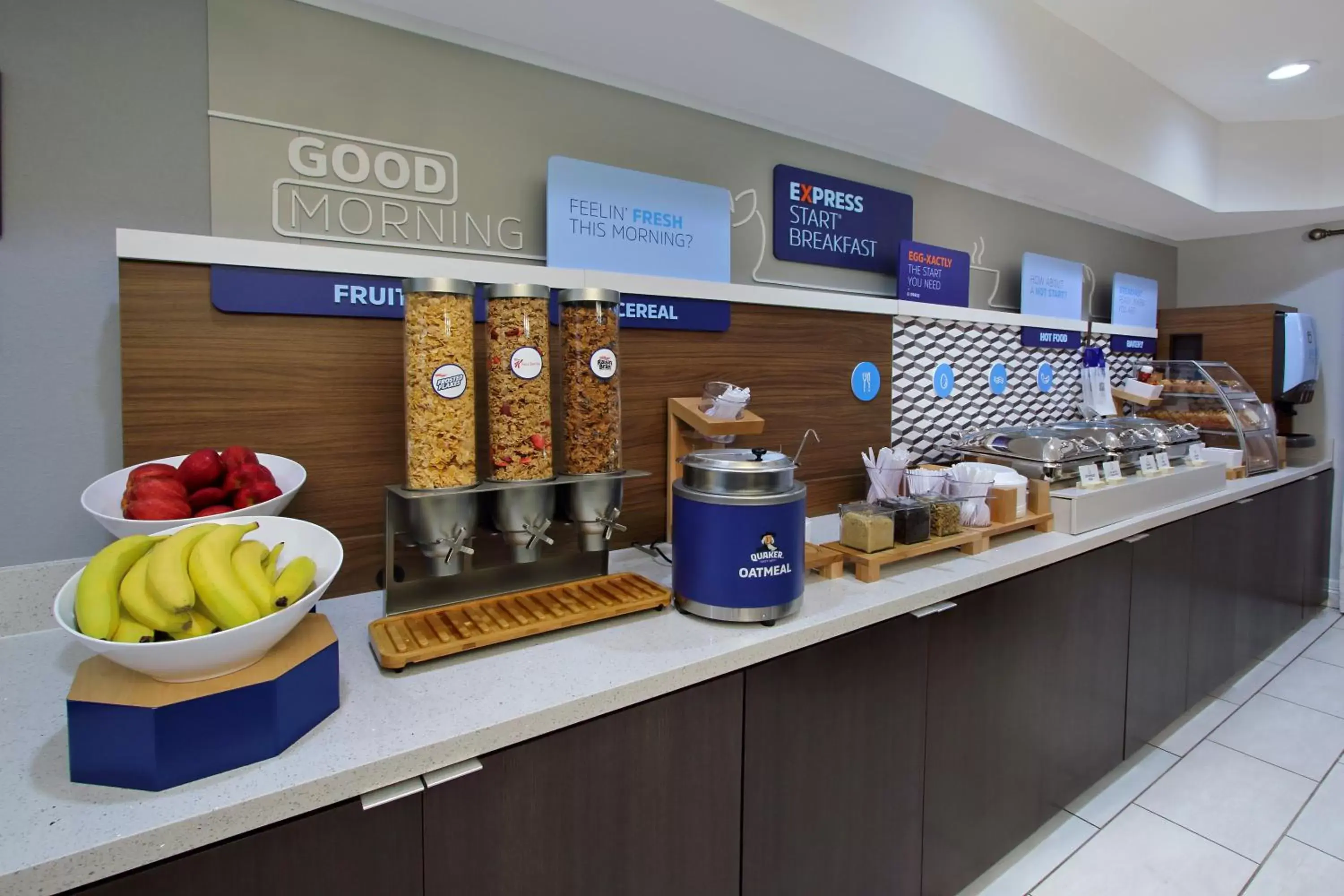 Breakfast in Holiday Inn Express and Suites Houston North - IAH Area, an IHG Hotel