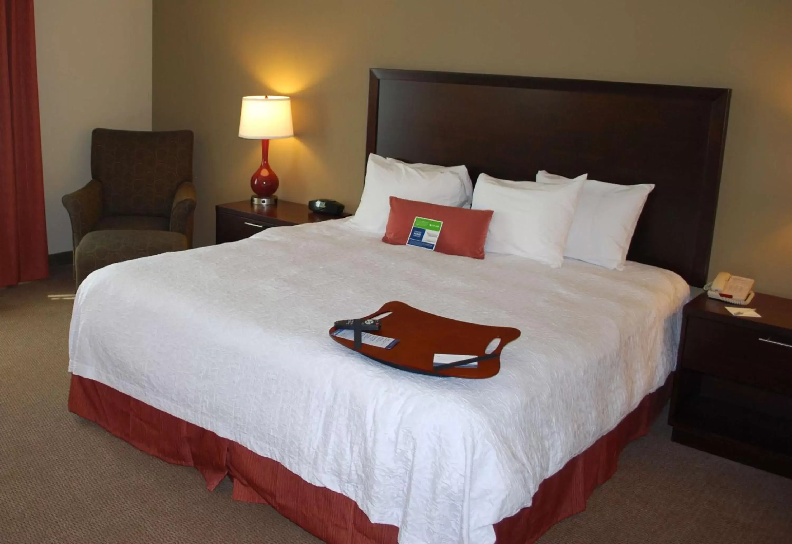 Bed in Hampton Inn & Suites Phoenix/Gilbert