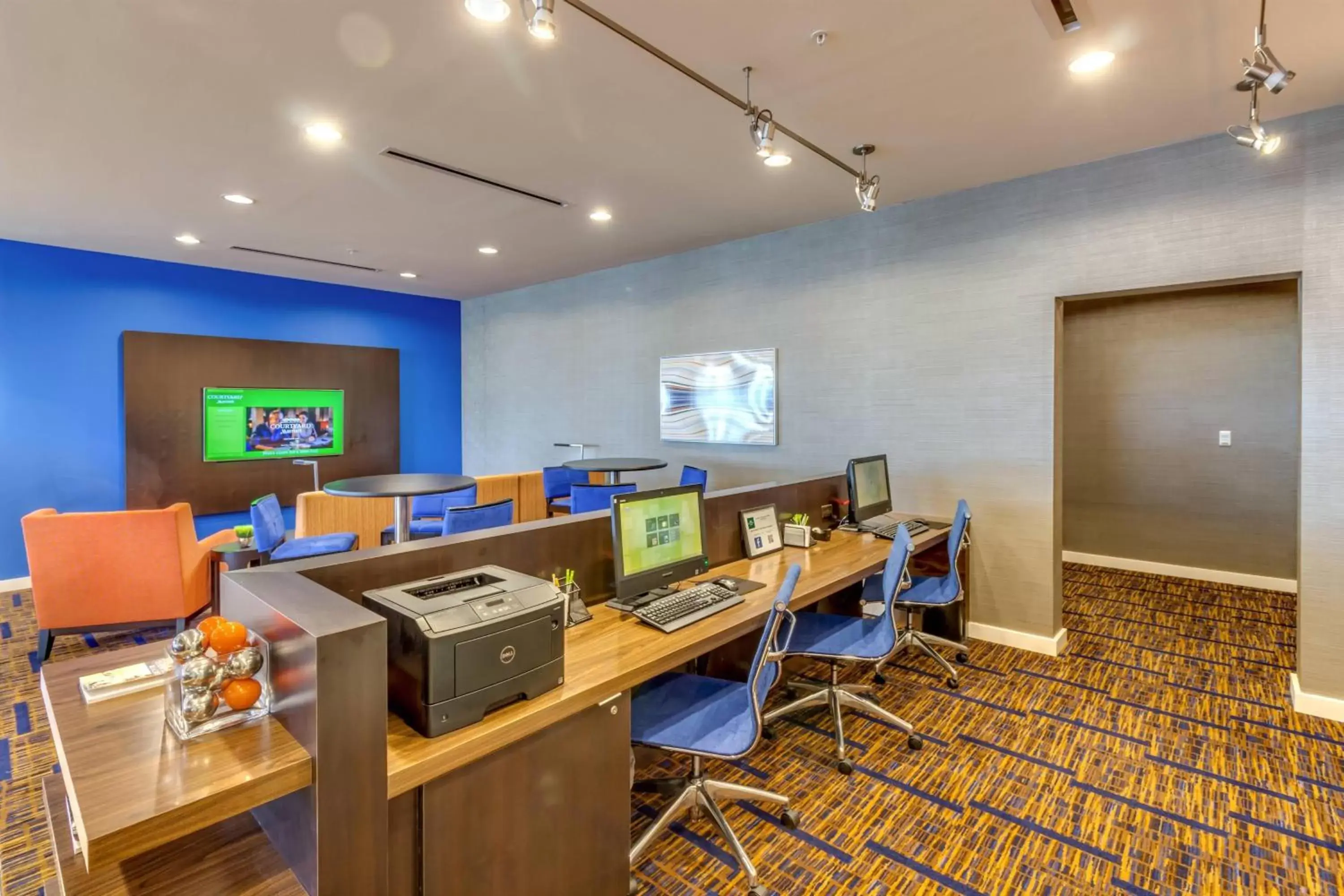 Business facilities in Courtyard by Marriott St. Petersburg Clearwater/Madeira Beach