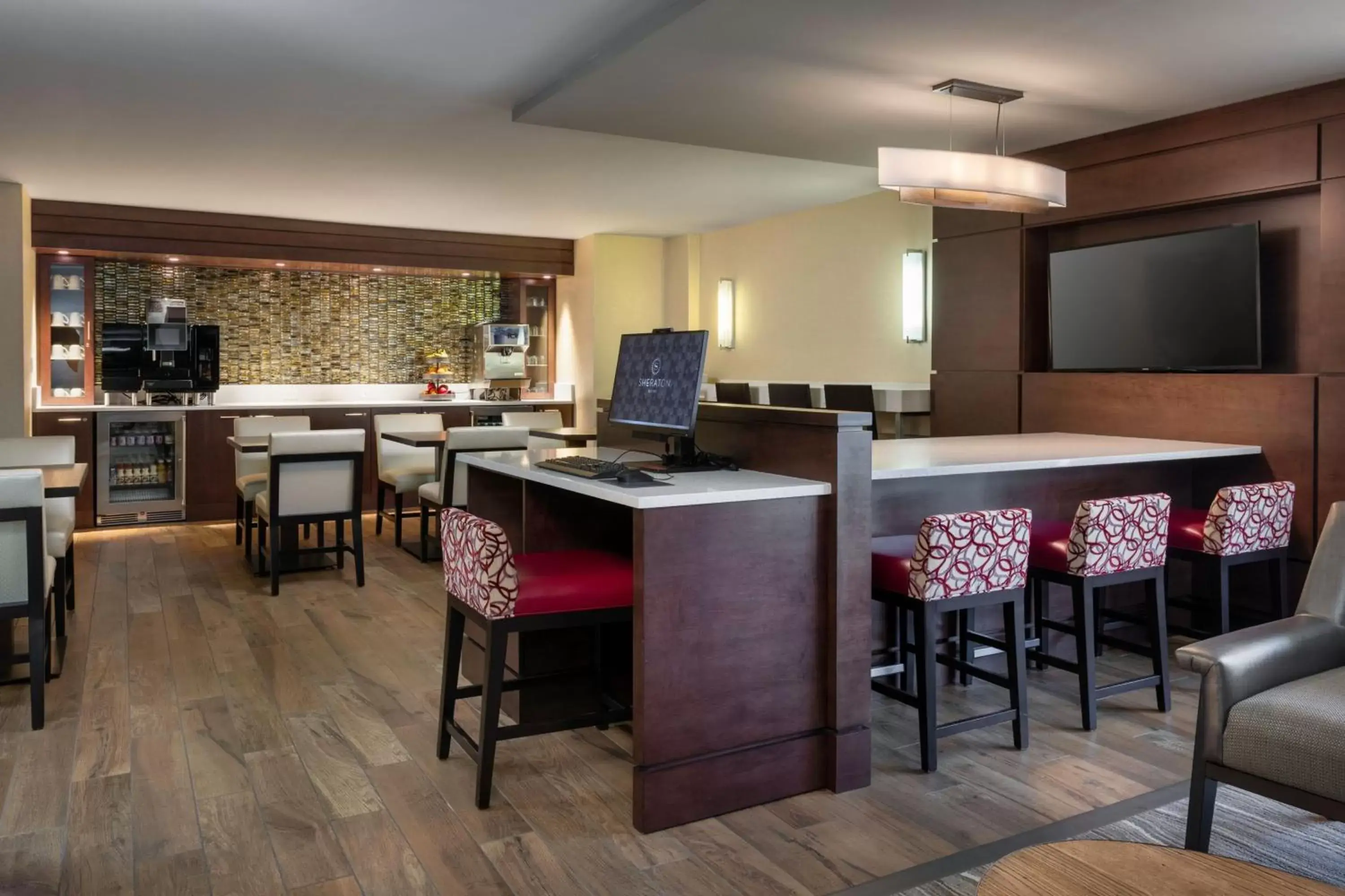 Lounge or bar in Sheraton Atlanta Perimeter North