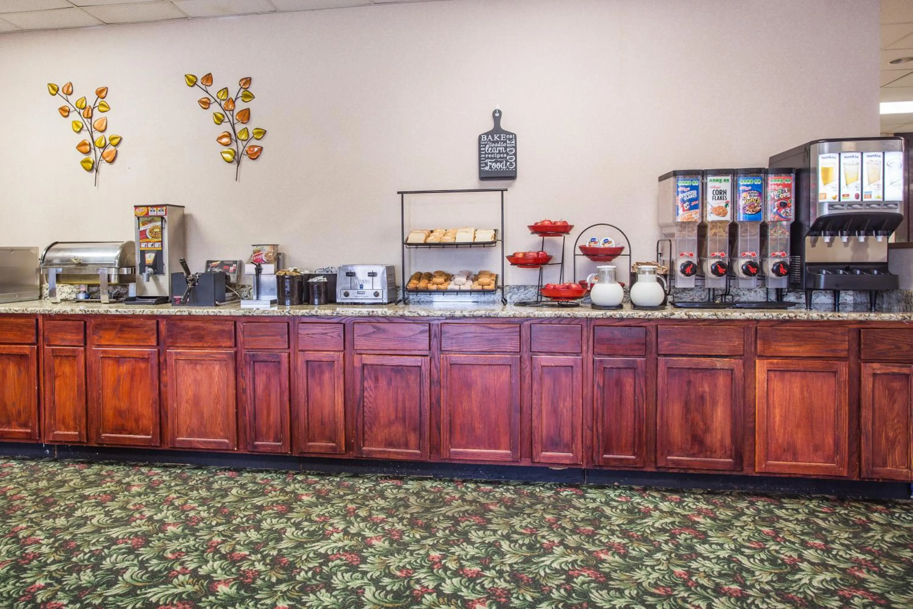 Breakfast in Ramada by Wyndham & Suites Warner Robins