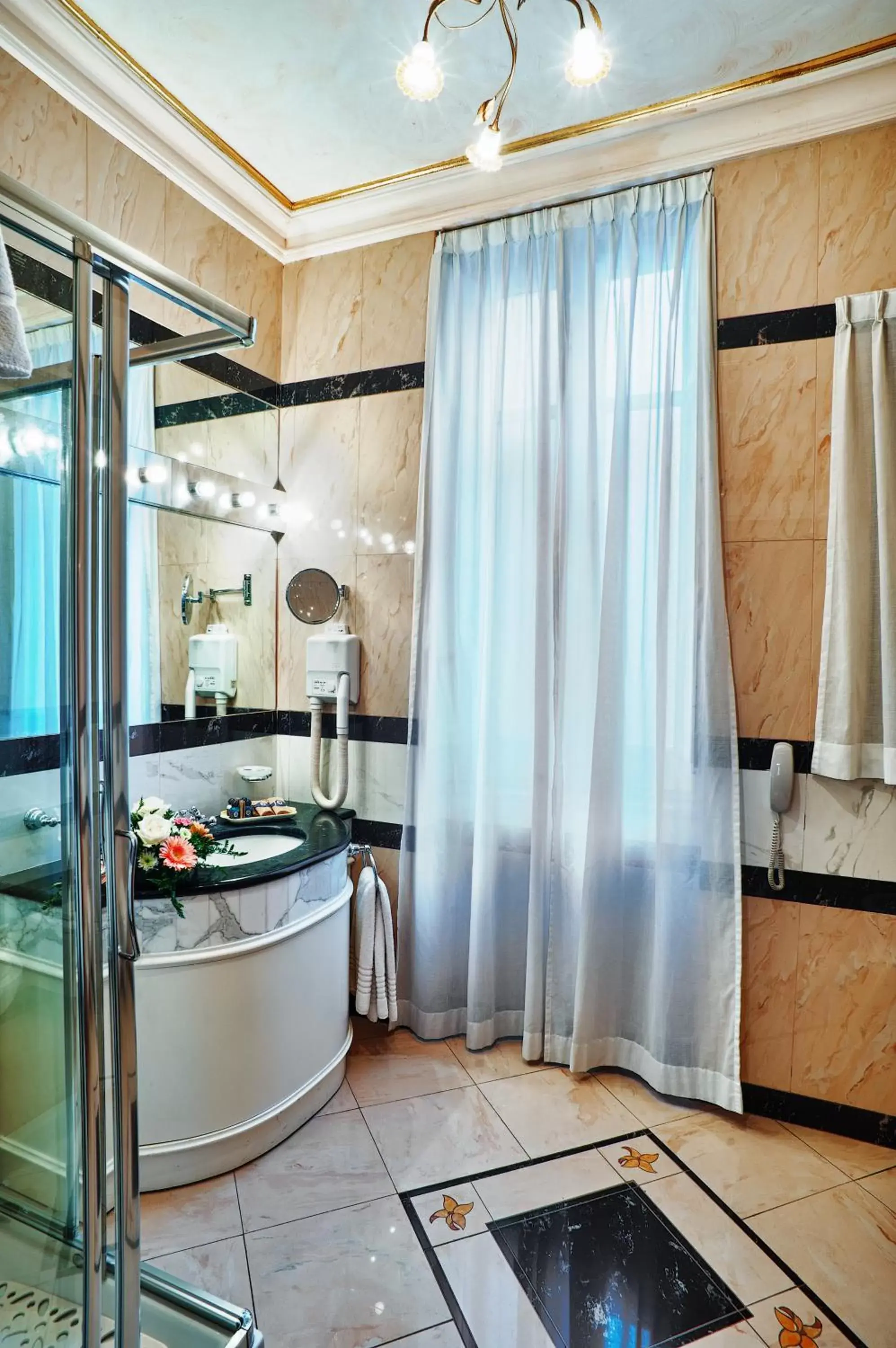 Bathroom in Grand Hotel Wagner